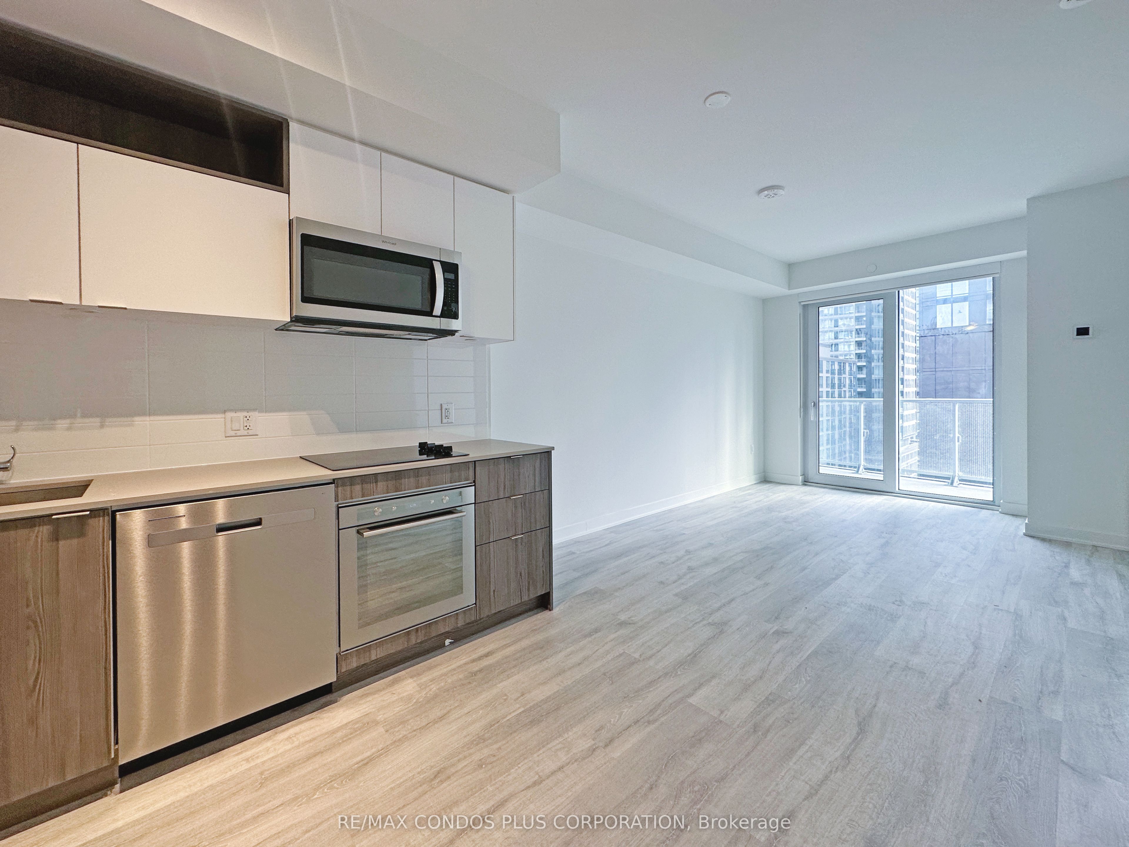 100 Dalhousie Street 808, Toronto, ON M5B 0C7 photo 3