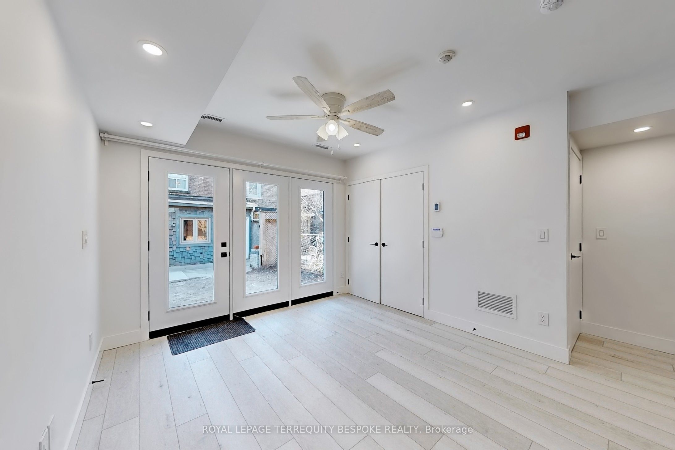 363 Euclid Avenue Laneway, Toronto, ON M6J 2K1 photo 4