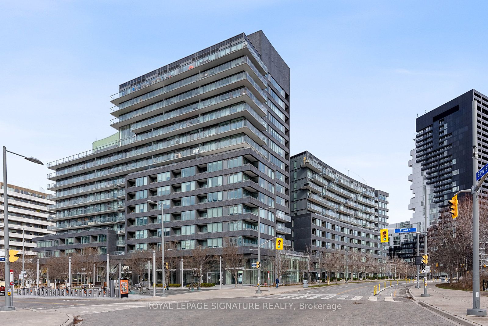120 Bayview Avenue S308, Toronto, ON M5A 0G4