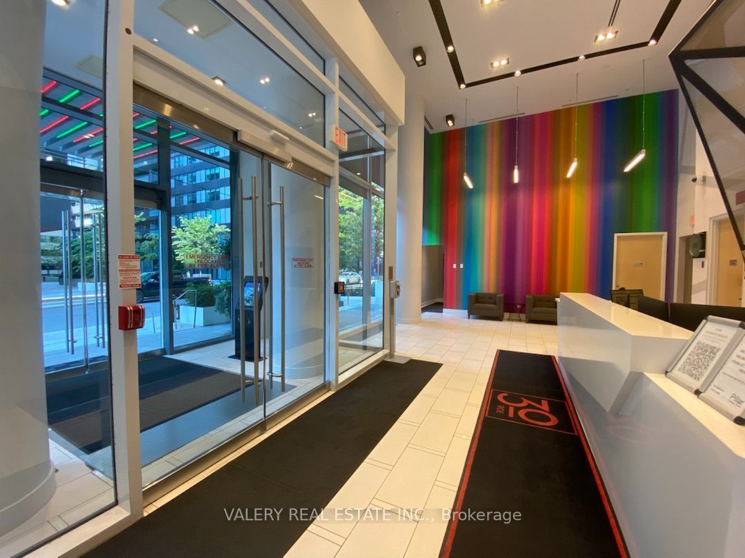 30 Roehampton Avenue 2807, Toronto, ON M4P 0B9 photo 5