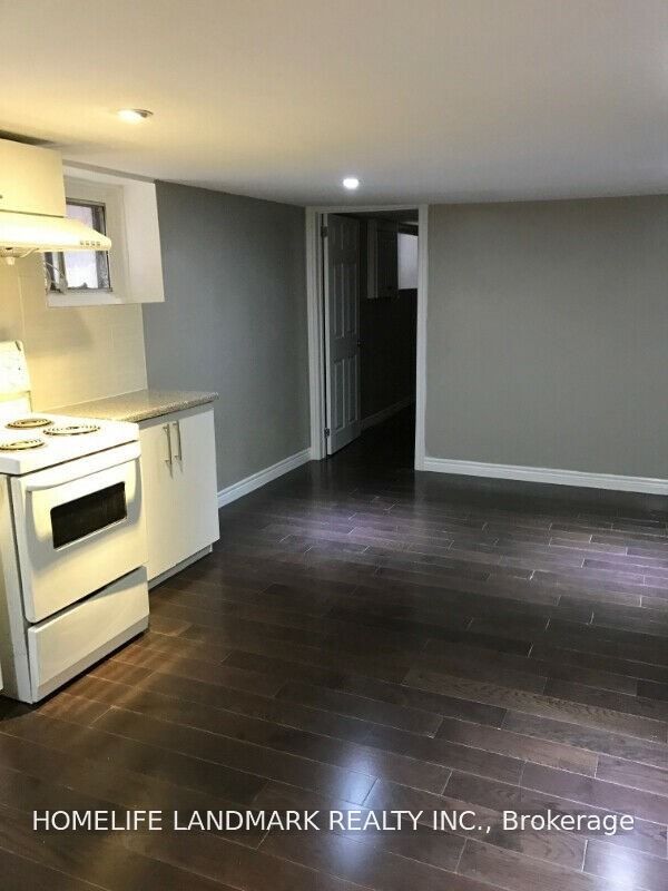 937 Dufferin Street Upper, Toronto, ON M6H 4B2 photo 5