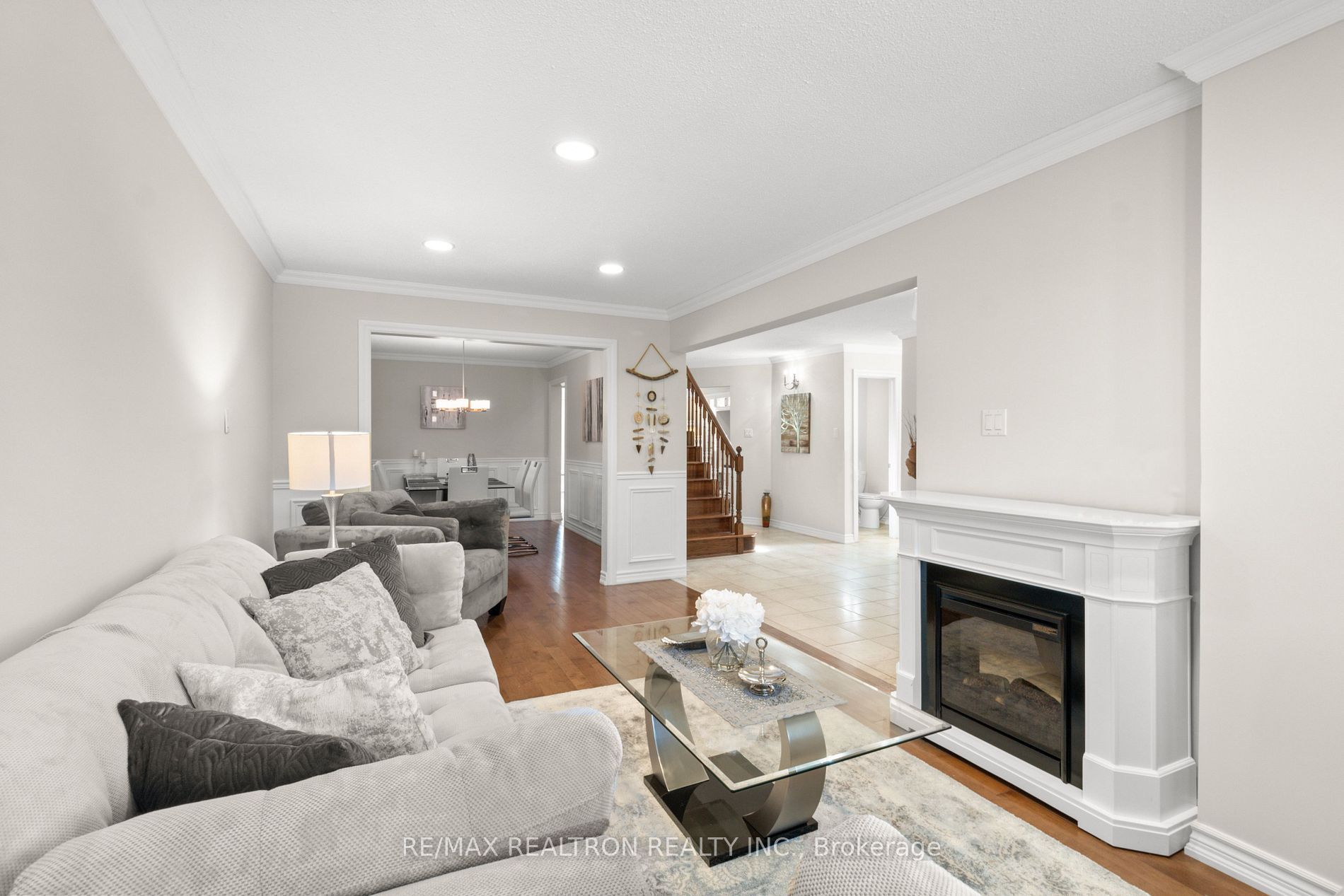 183 Holmes Avenue, Toronto, ON M2N 4M7 photo 3