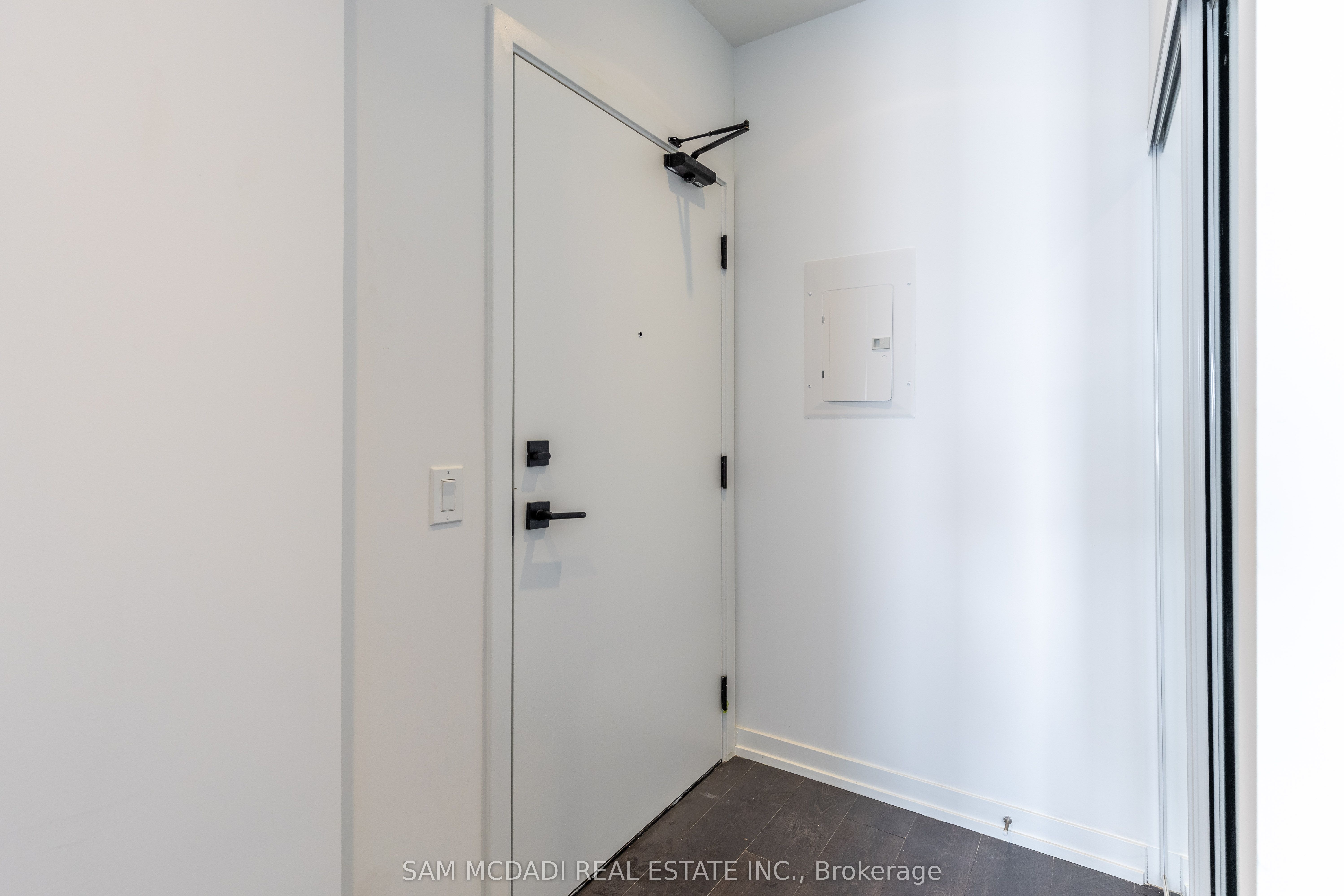 55 Mercer Street 2911, Toronto, ON M5V 3W2 photo 4