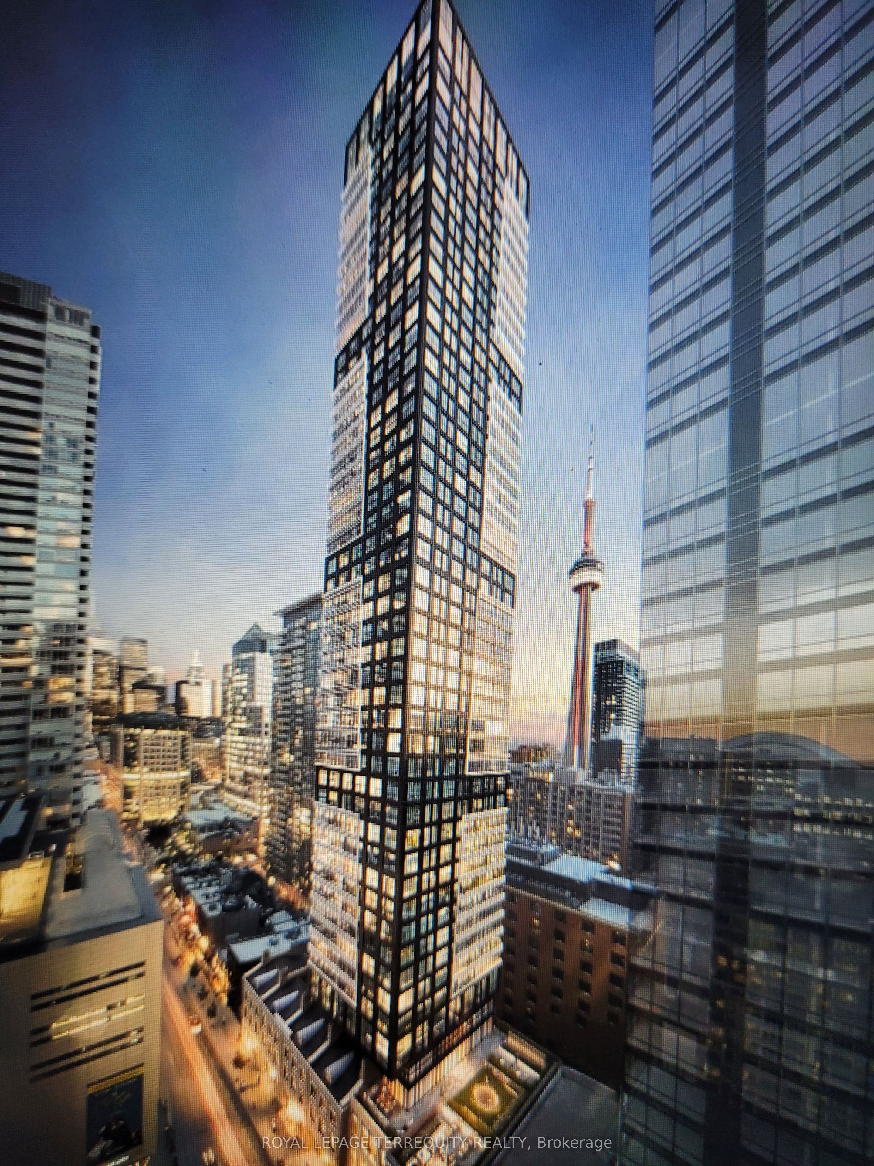 327 King Street W 1301, Toronto, ON M5V 0W7