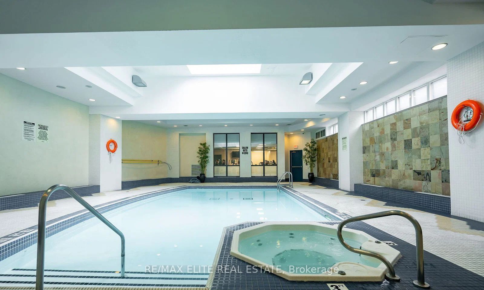 155 Beecroft Road 303, Toronto, ON M2N 7C6 photo 3