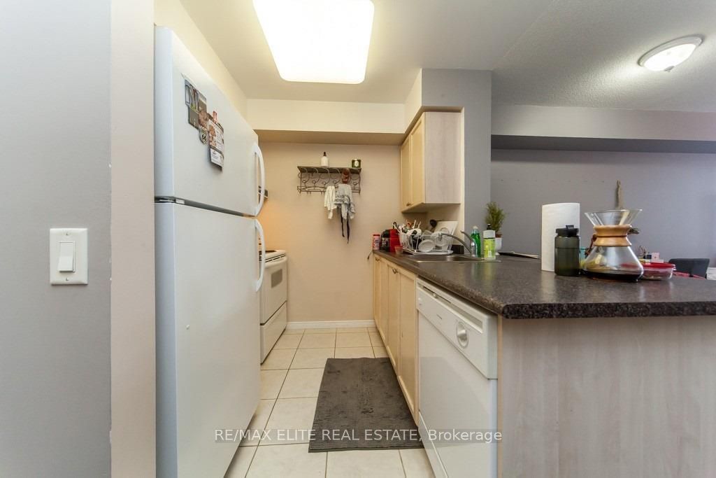 155 Beecroft Road 303, Toronto, ON M2N 7C6 photo 5