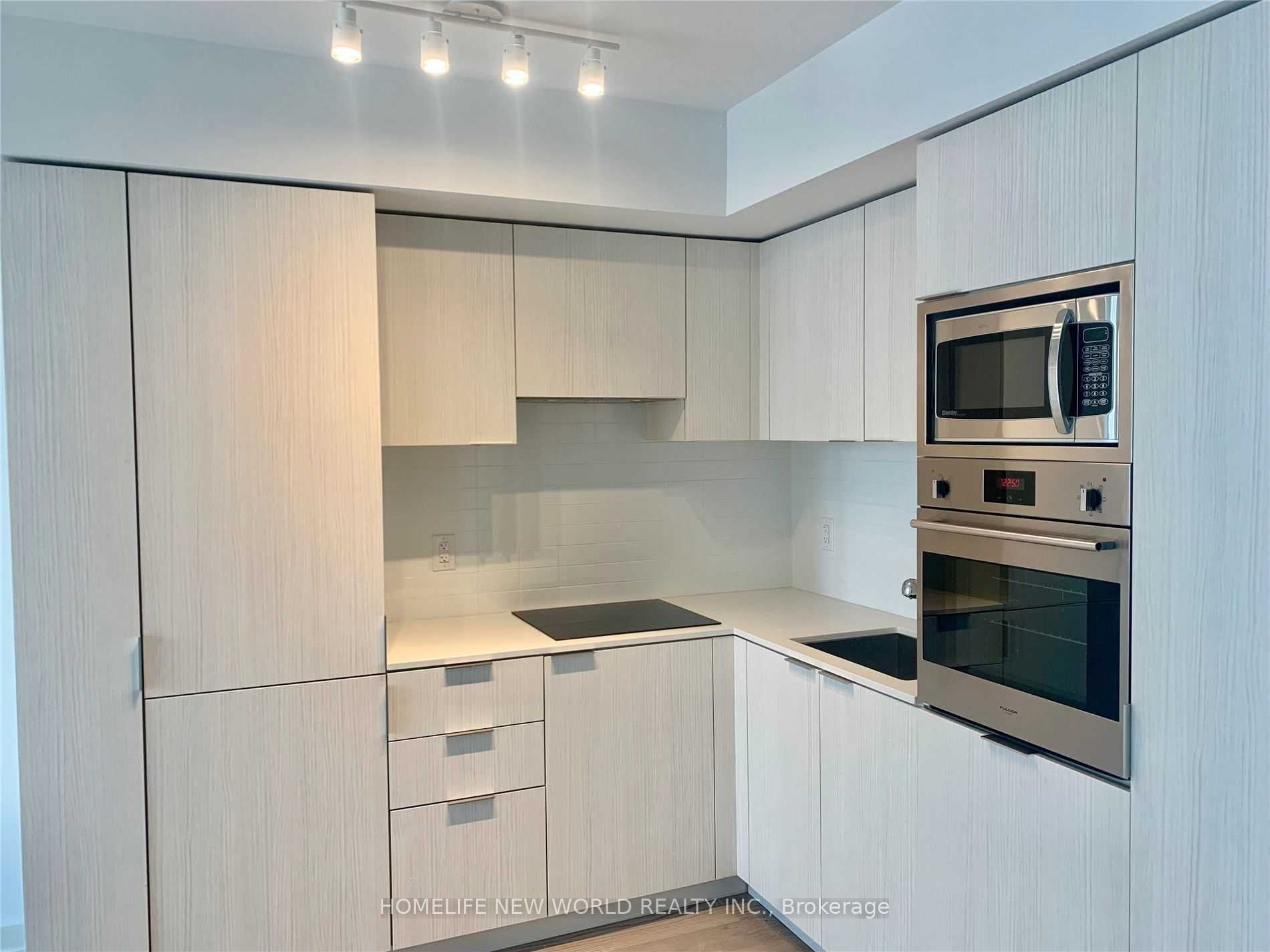 11 Wellesley Street W 906, Toronto, ON M4Y 1E8 photo 3