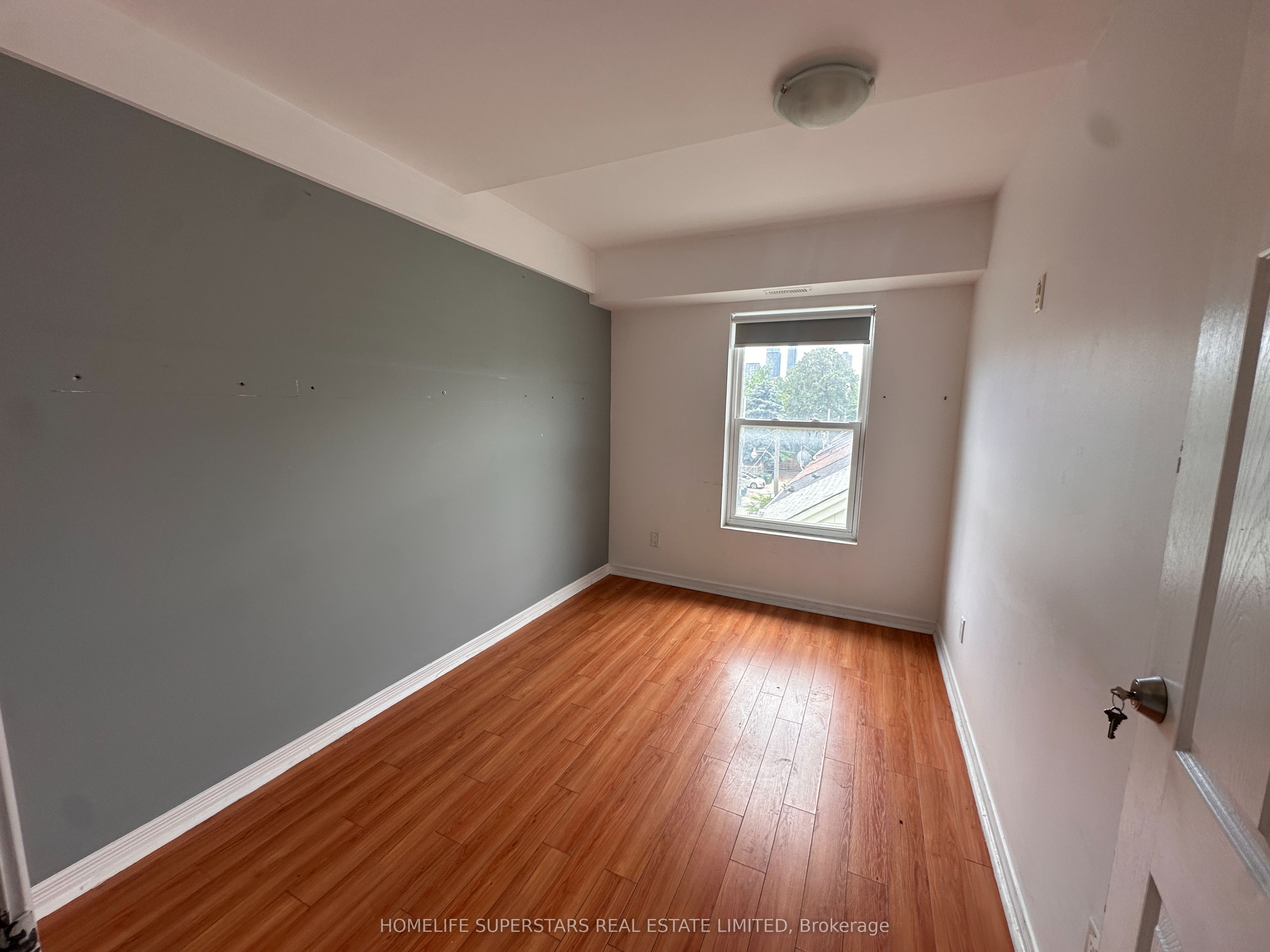 38 Kensington Place 204, Toronto, ON M5T 2J9 photo 4