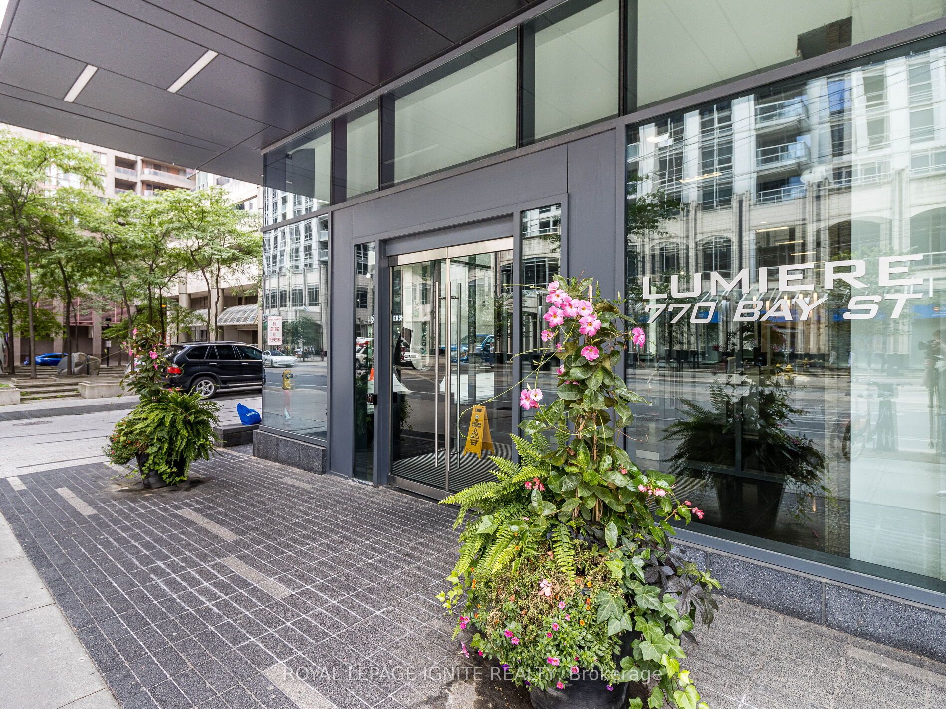 770 Bay Street 2509, Toronto, ON M5G 0A6 photo 2