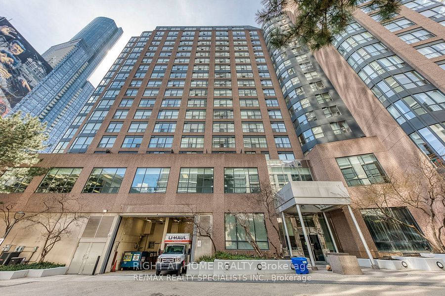 7 Carlton Street 1111, Toronto, ON M5B 2M3 photo 2