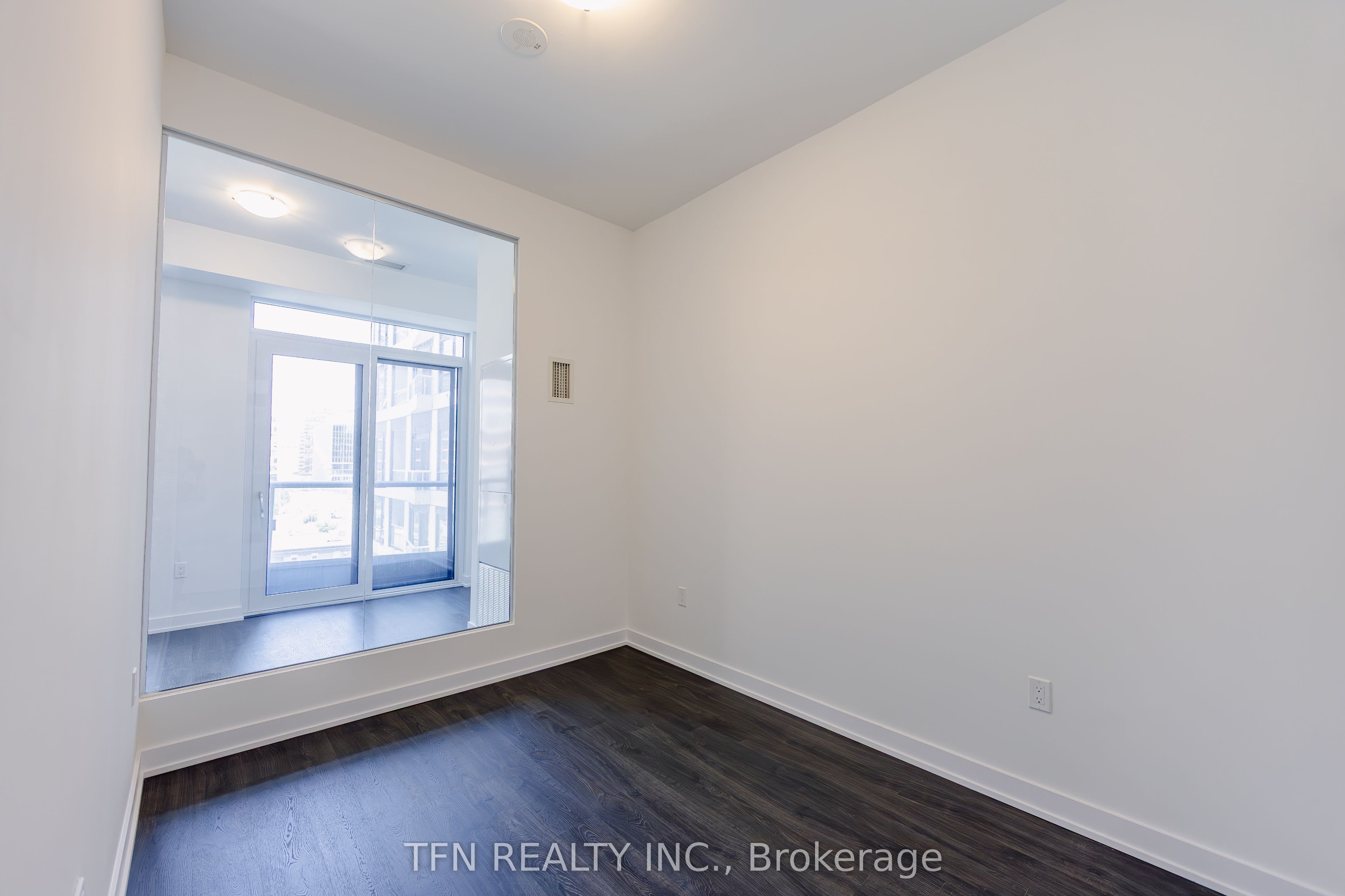 15 Richardson Street 513, Toronto, ON M5A 0Y5 photo 5