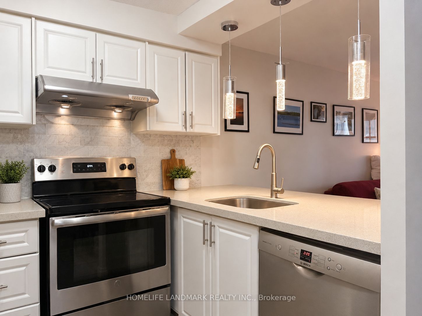 24 Wellesley Street W 1907, Toronto, ON M4Y 2X6 photo 2