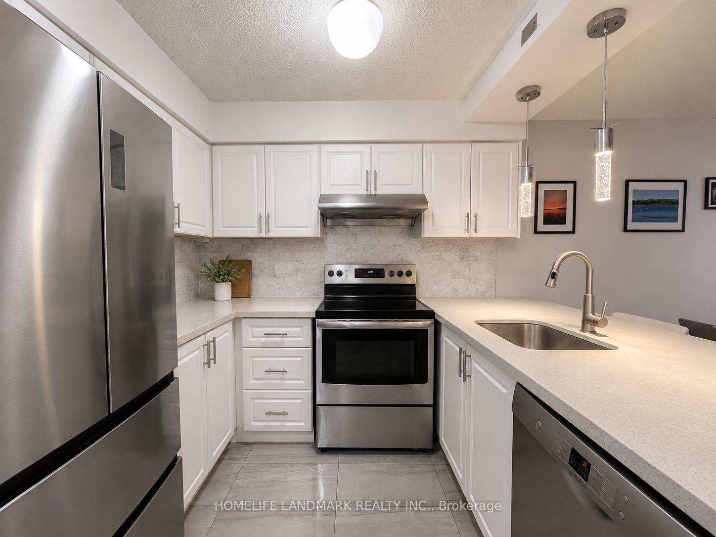24 Wellesley Street W 1907, Toronto, ON M4Y 2X6 photo 3
