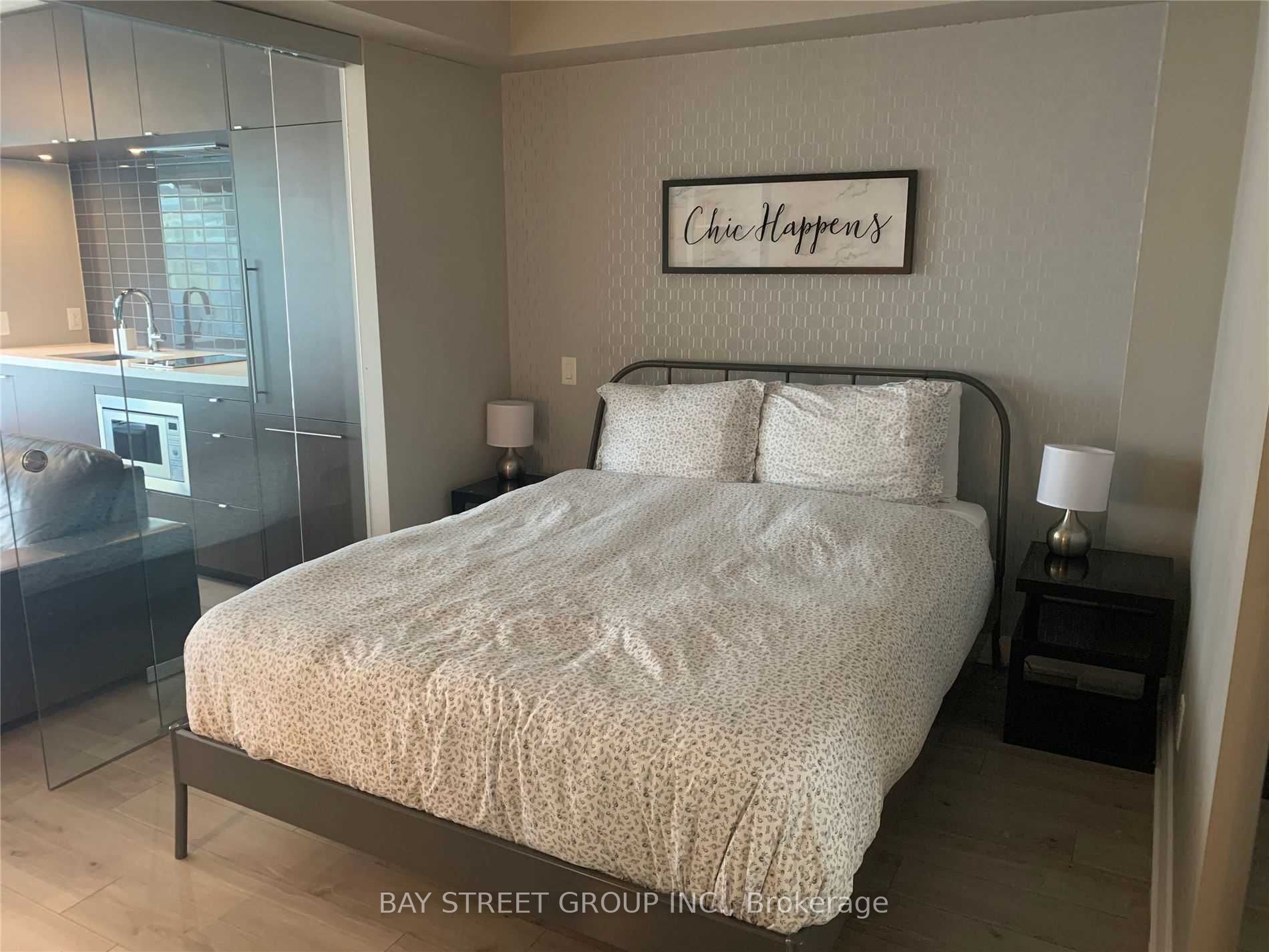 155 Yorkville Avenue 1709, Toronto, ON M5R 1C4 photo 4