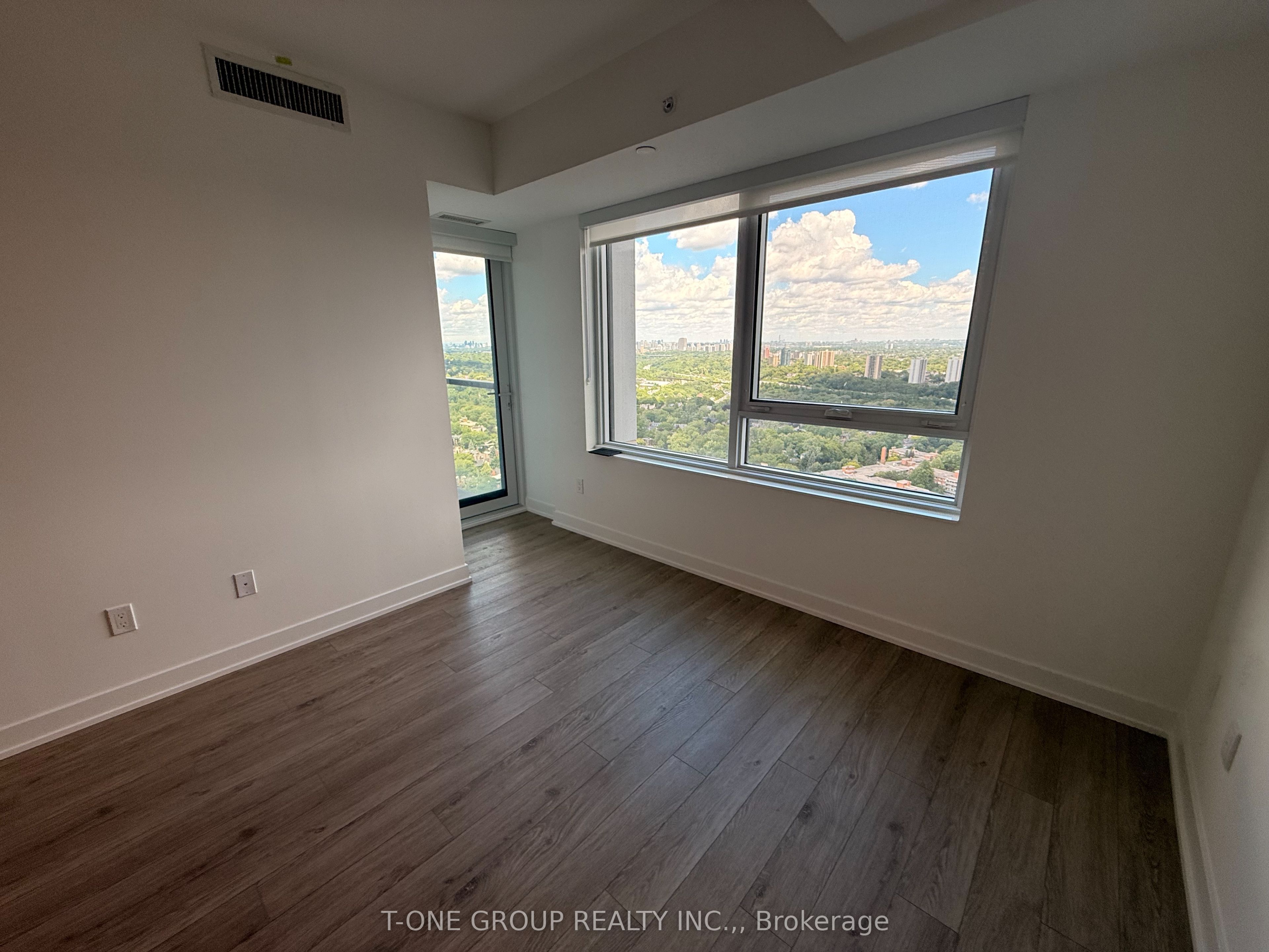 609 Sherbourne Street E 3708, Toronto, ON M4X 0A4 photo 4
