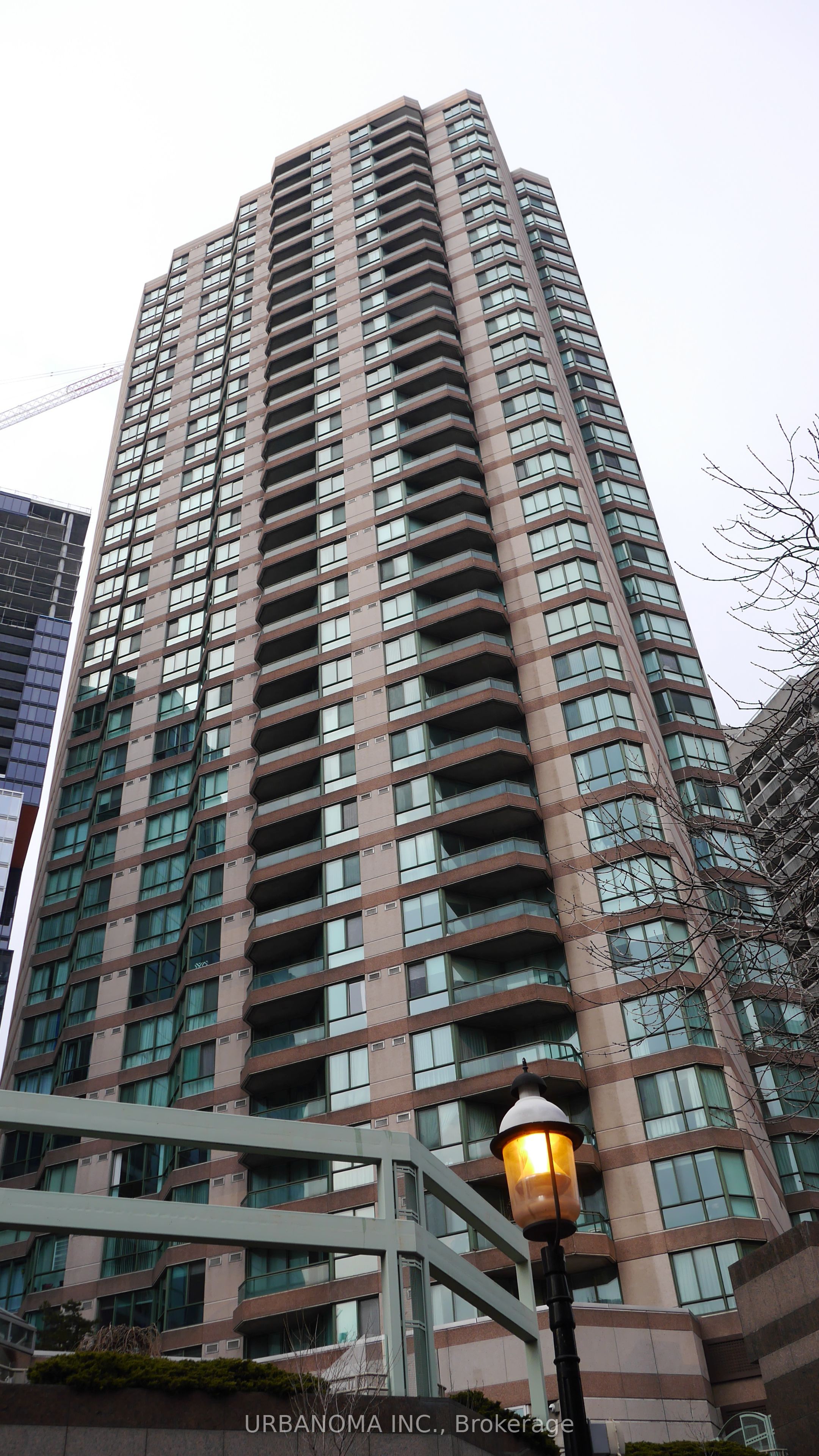 38 Elm Street 3200, Toronto, ON M5G 2K5