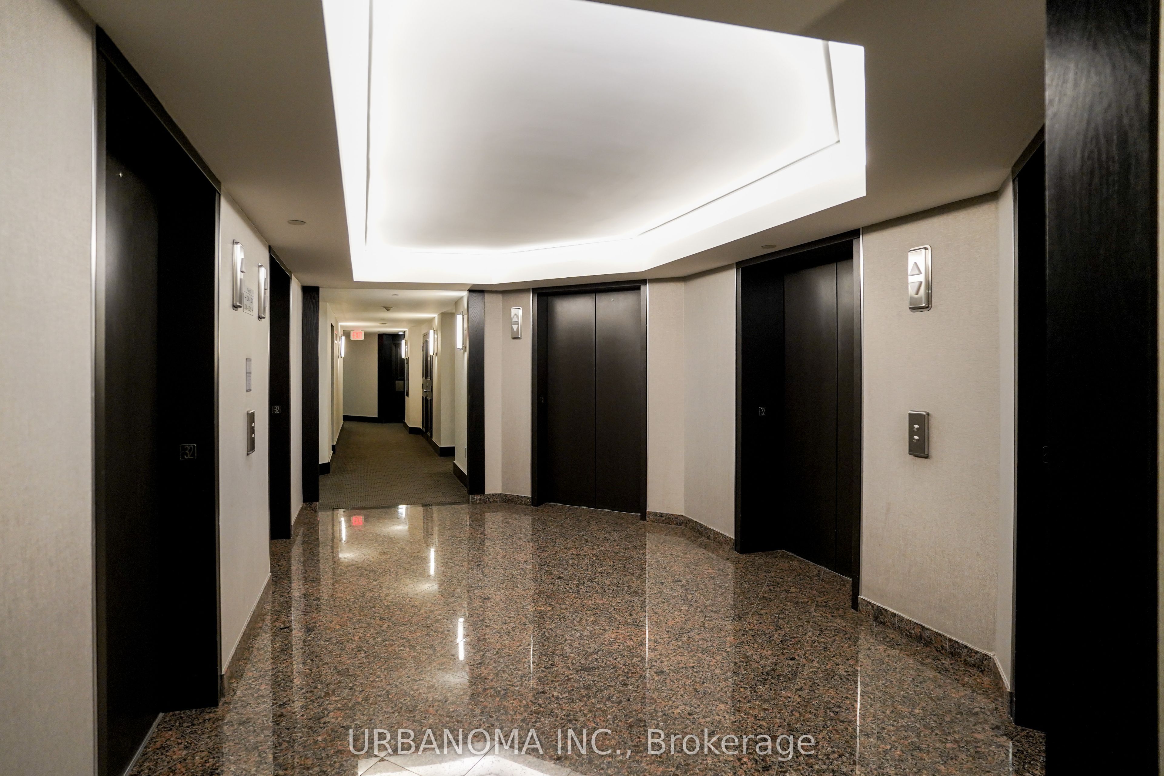 38 Elm Street 3200, Toronto, ON M5G 2K5 photo 4