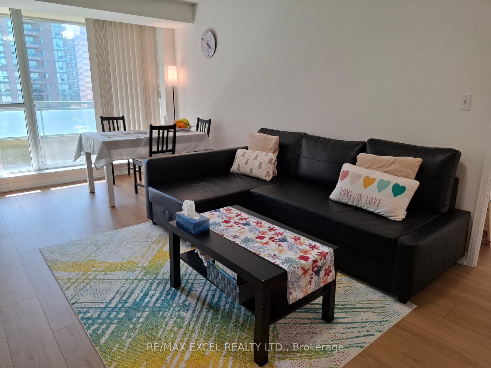 39 Pemberton Avenue 902, Toronto, ON M2M 4L6 photo 5