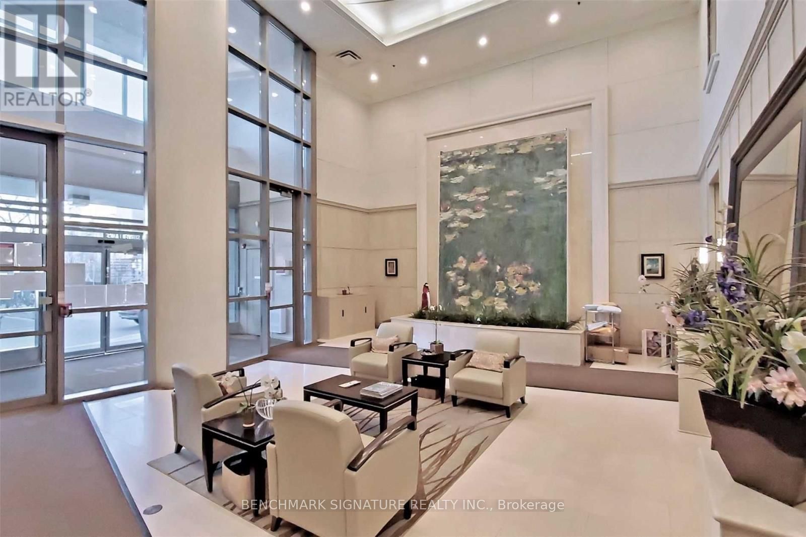 60 Byng Avenue 301, Toronto, ON M2N 7K3 photo 3