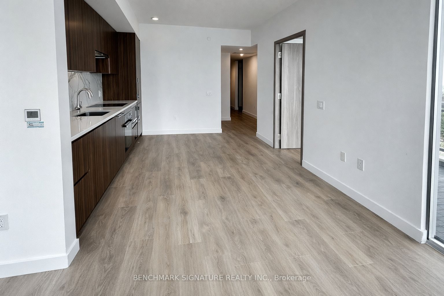 1 Concord Cityplace Way 3809, Toronto, ON M5V 0X3 photo 4