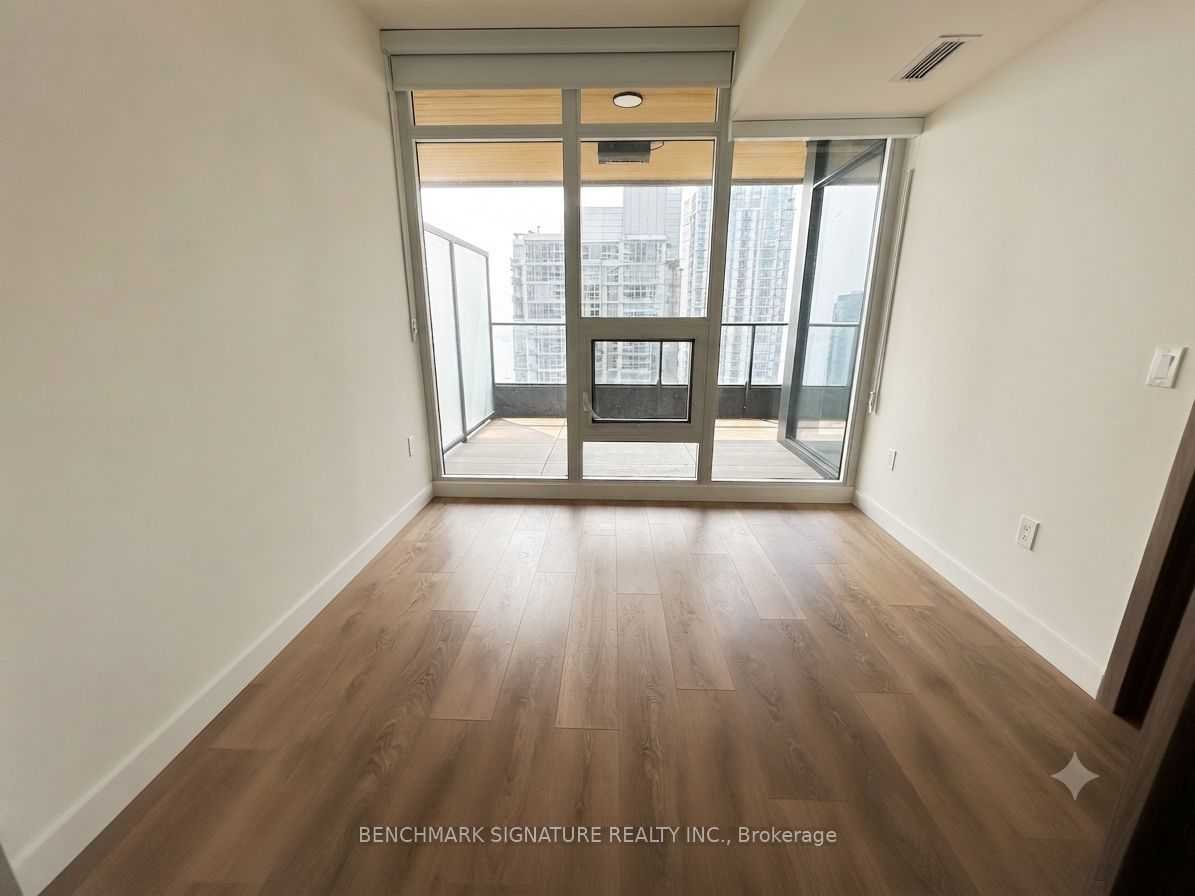 1 Concord Cityplace Way 3809, Toronto, ON M5V 0X3 photo 5
