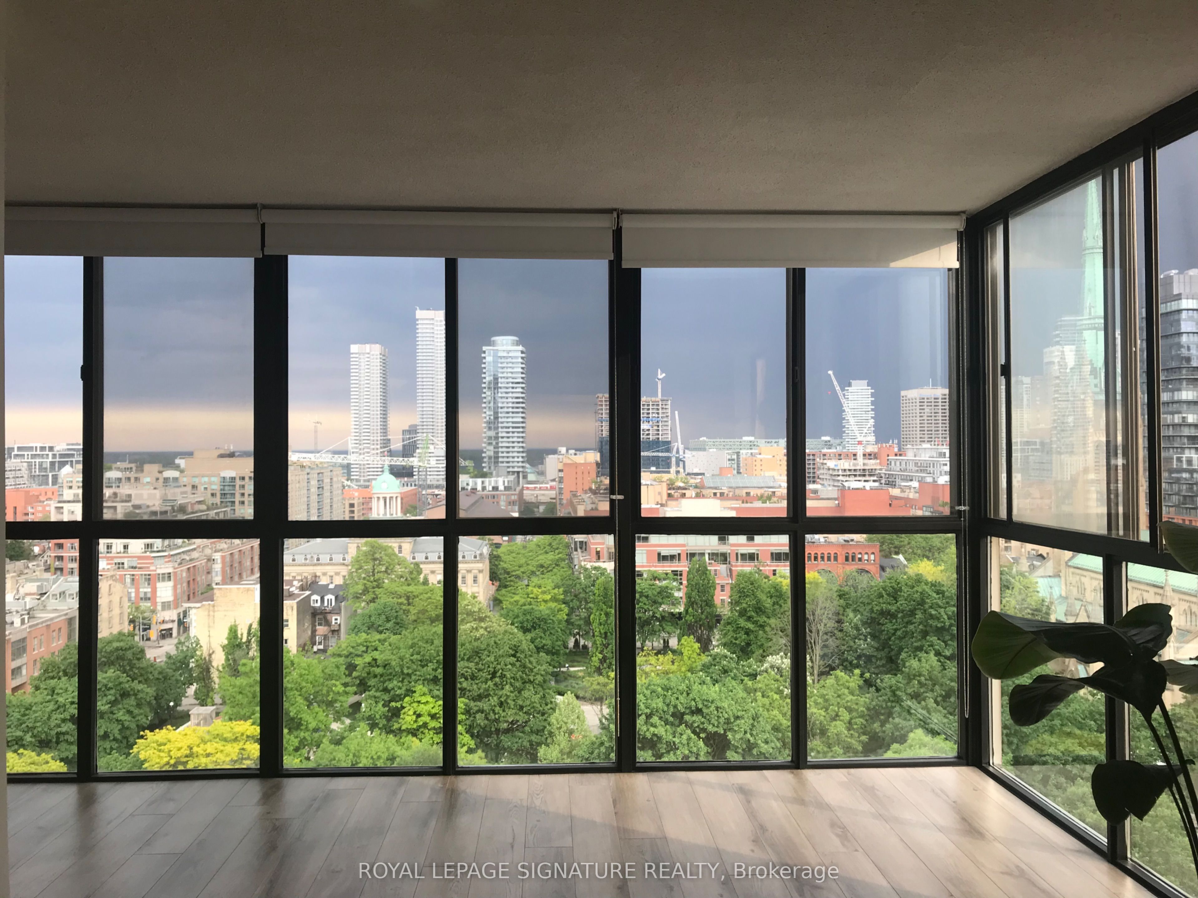 95 Lombard Street 1304, Toronto, ON M5C 2V3 photo 5