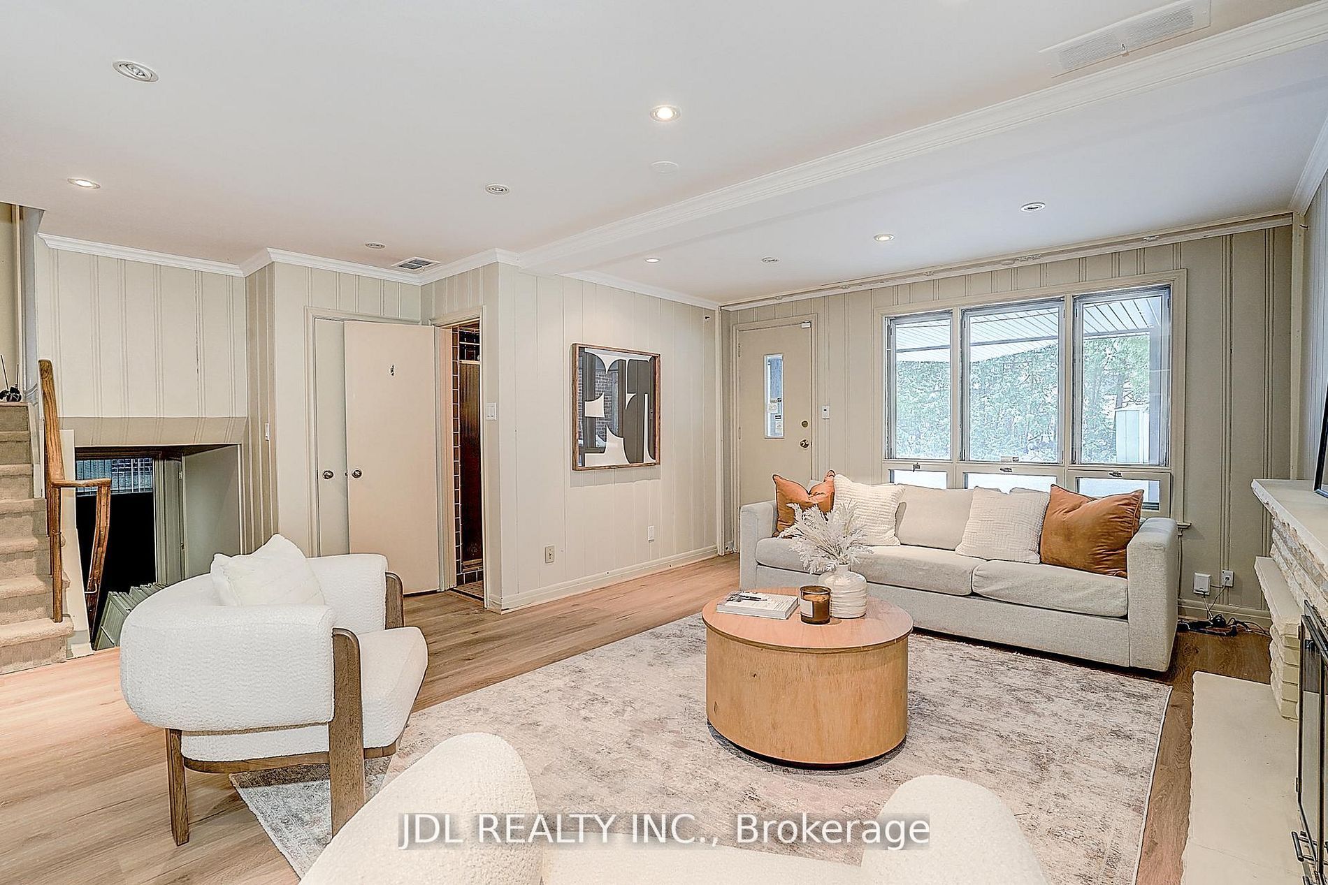 87 Munro Boulevard, Toronto, ON M2P 1C5 photo 3