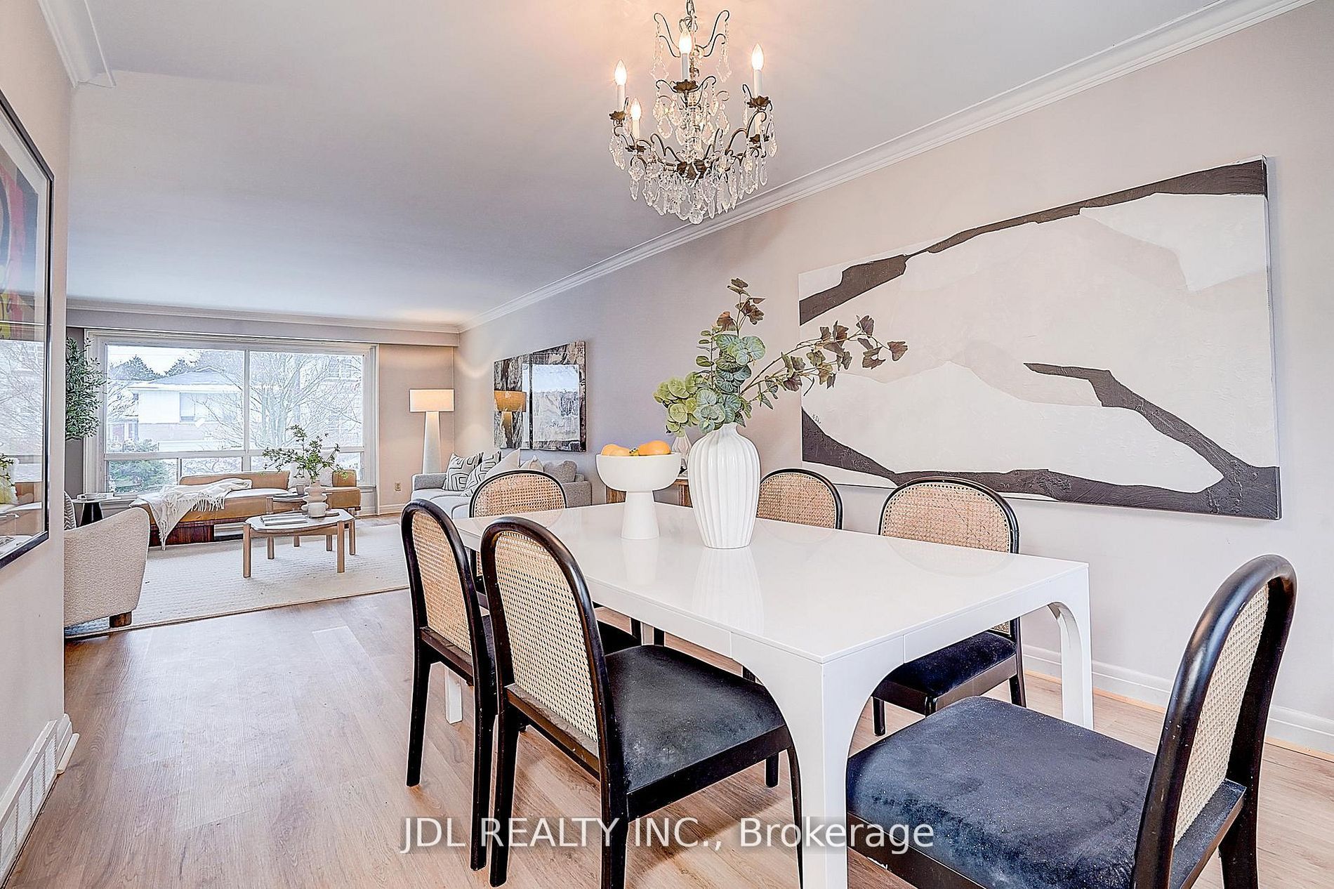 87 Munro Boulevard, Toronto, ON M2P 1C5 photo 4