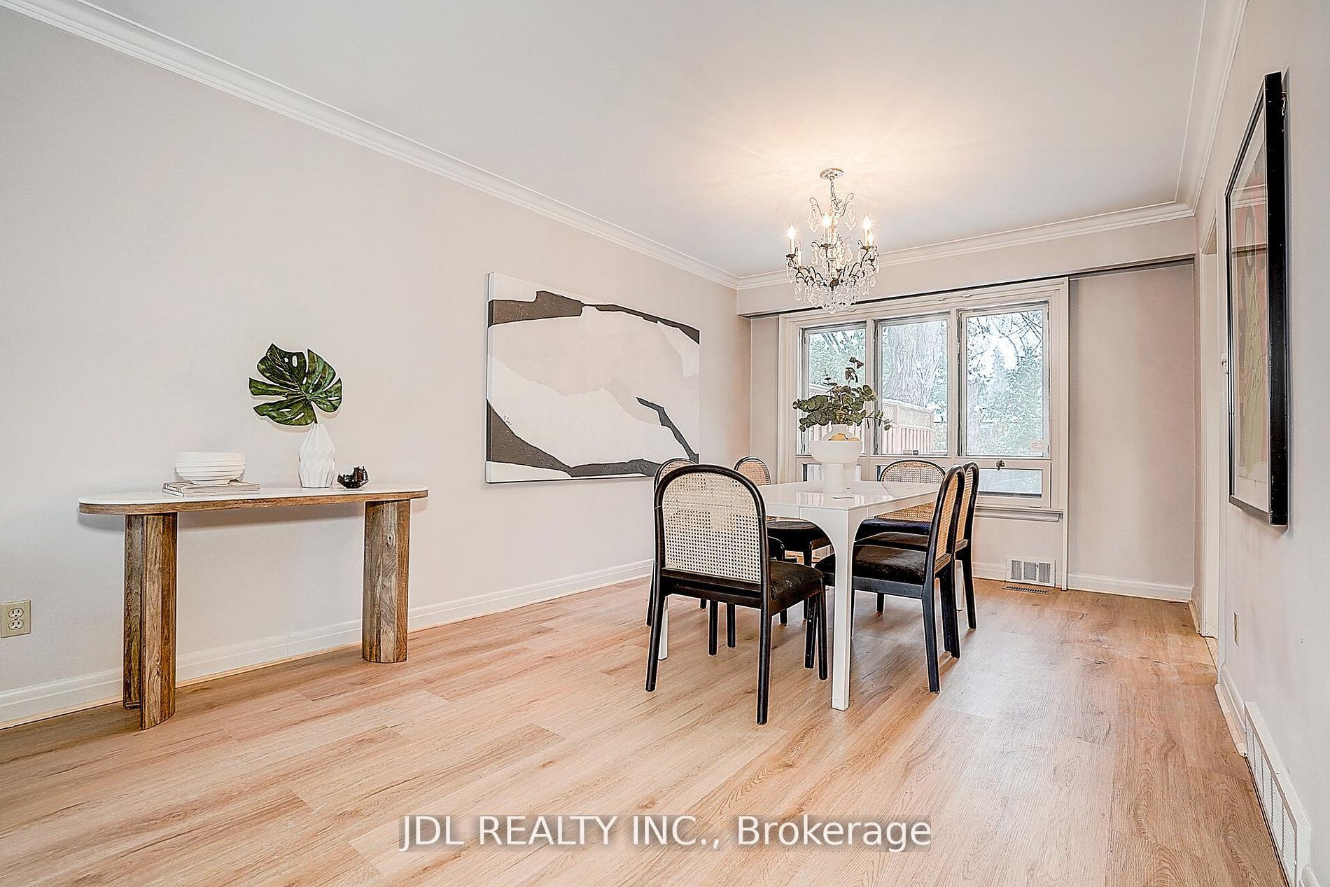 87 Munro Boulevard, Toronto, ON M2P 1C5 photo 5