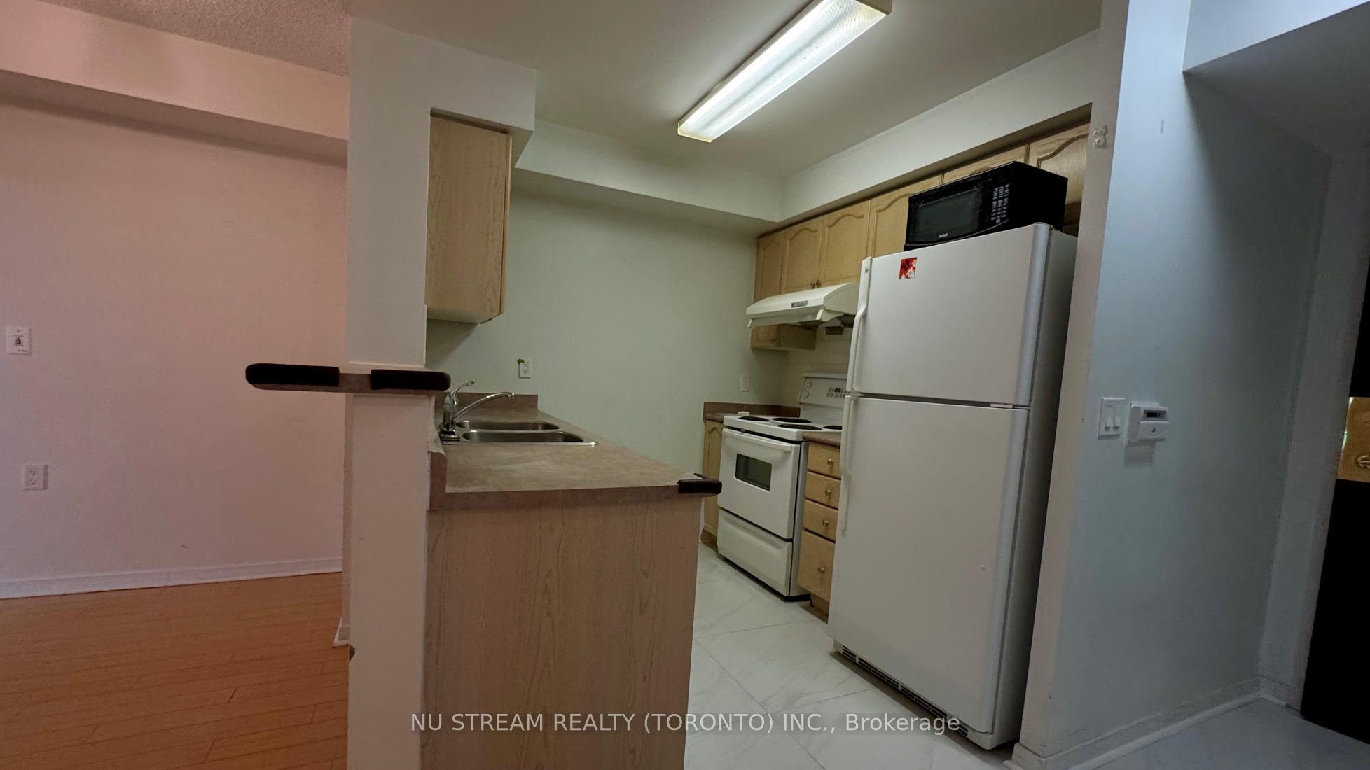 20 Olive Avenue 1106, Toronto, ON M2N 7G5 photo 3