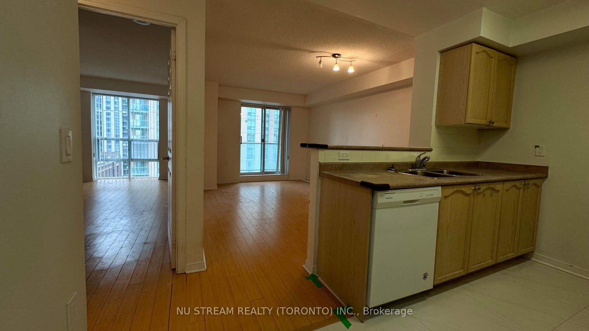 20 Olive Avenue 1106, Toronto, ON M2N 7G5 photo 4
