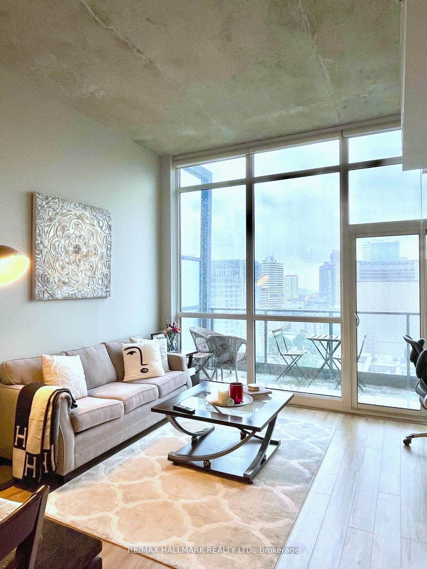 210 Simcoe Street 2507, Toronto, ON M5T 1T4 photo 2