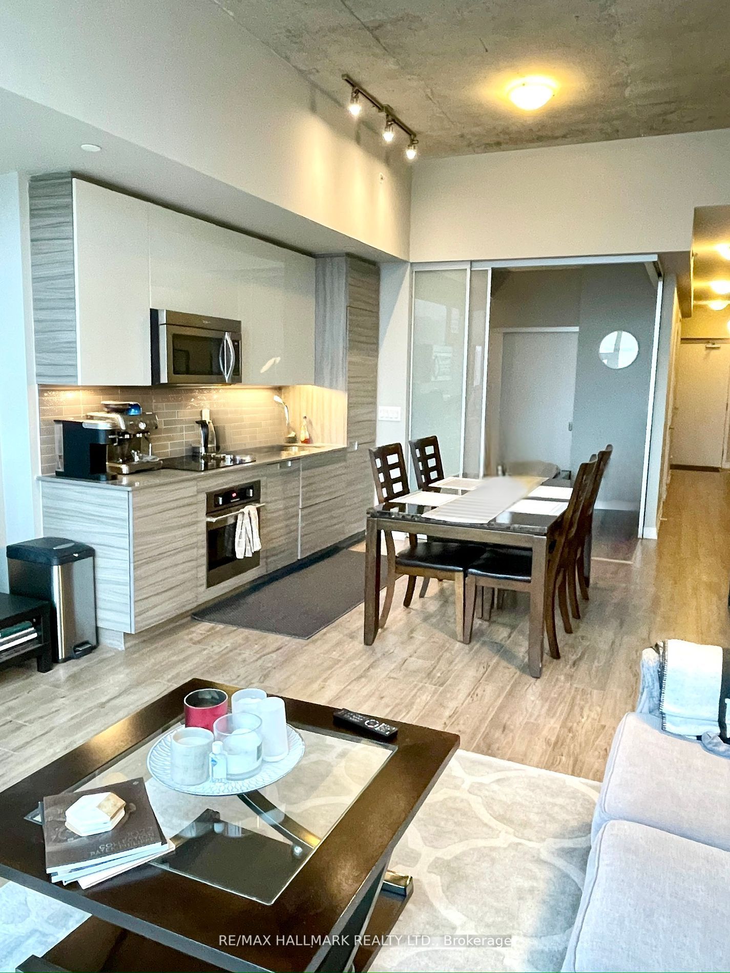 210 Simcoe Street 2507, Toronto, ON M5T 1T4 photo 5