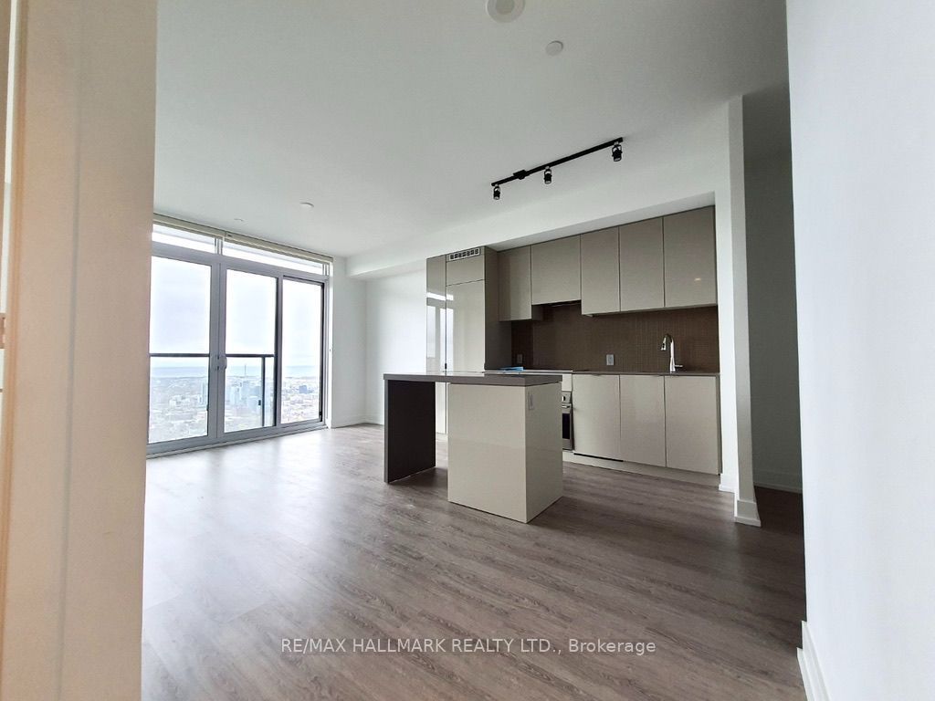7 Grenville Street 5808, Toronto, ON M4Y 0E9