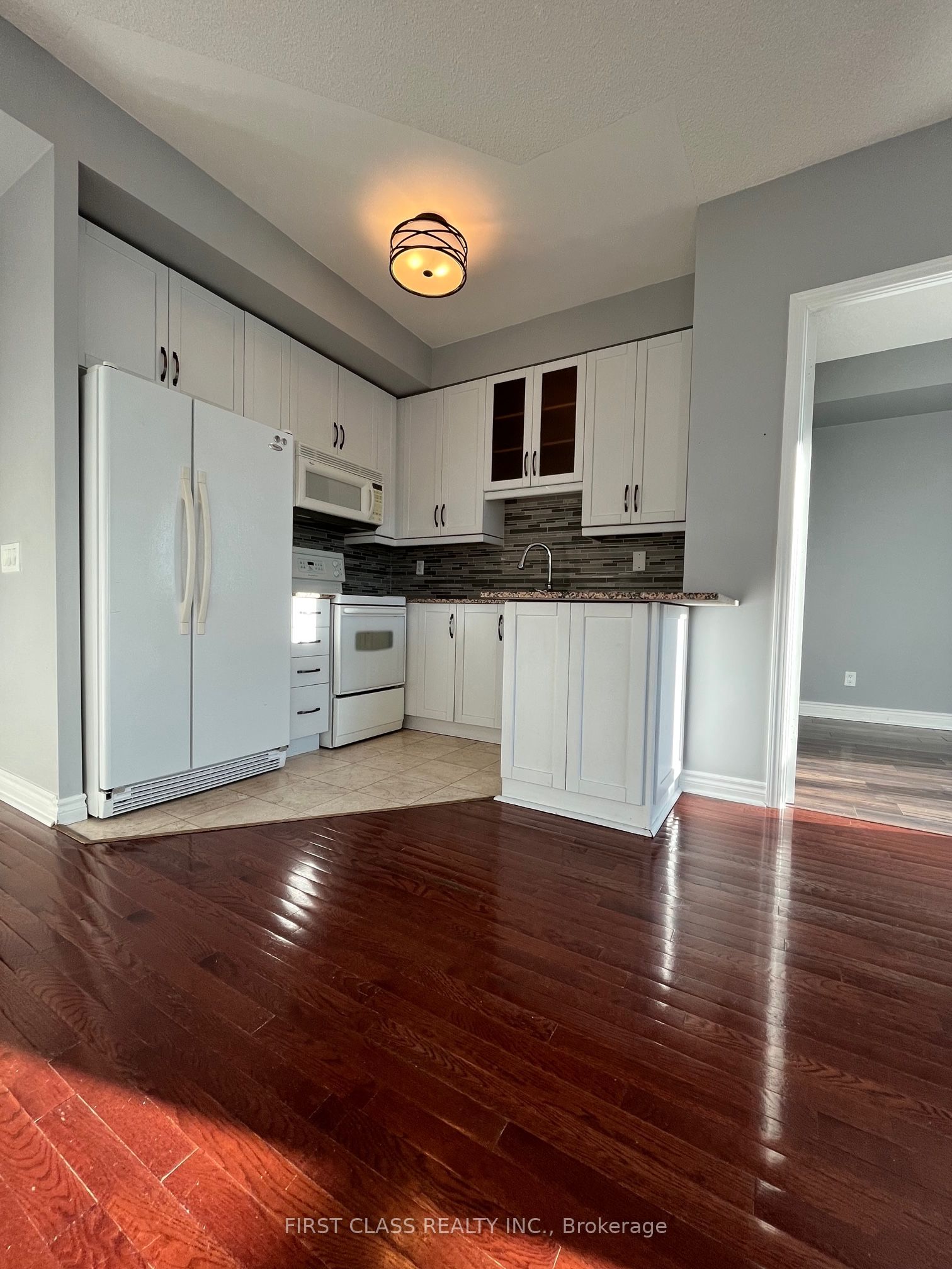 60 Byng Avenue 1012, Toronto, ON M2N 7K3 photo 4