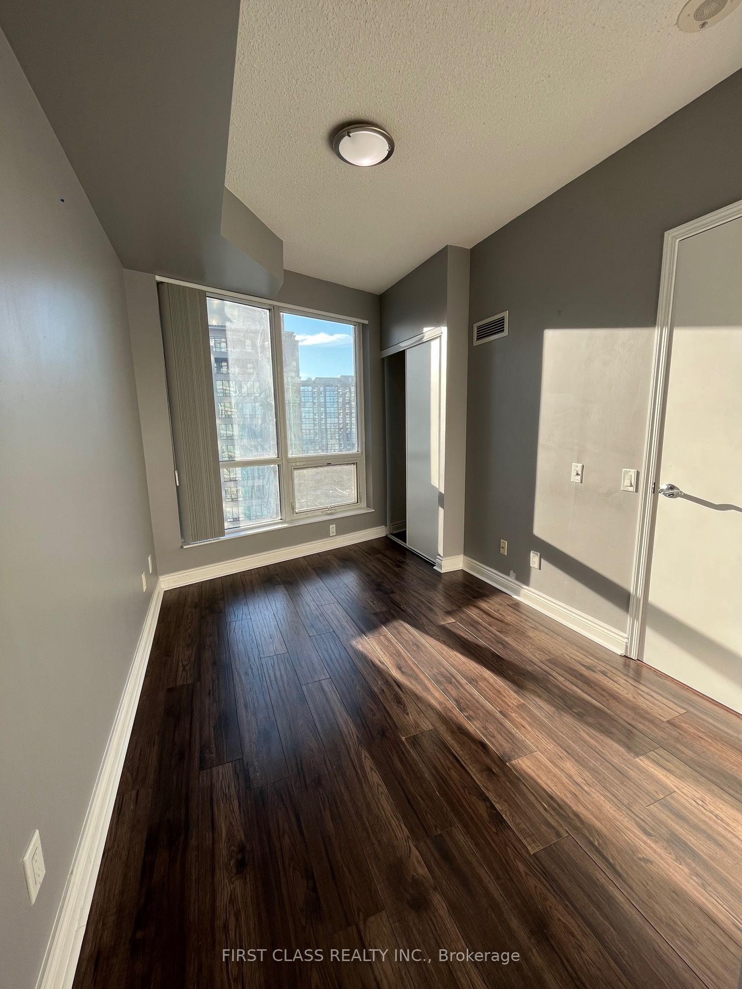 60 Byng Avenue 1012, Toronto, ON M2N 7K3 photo 5