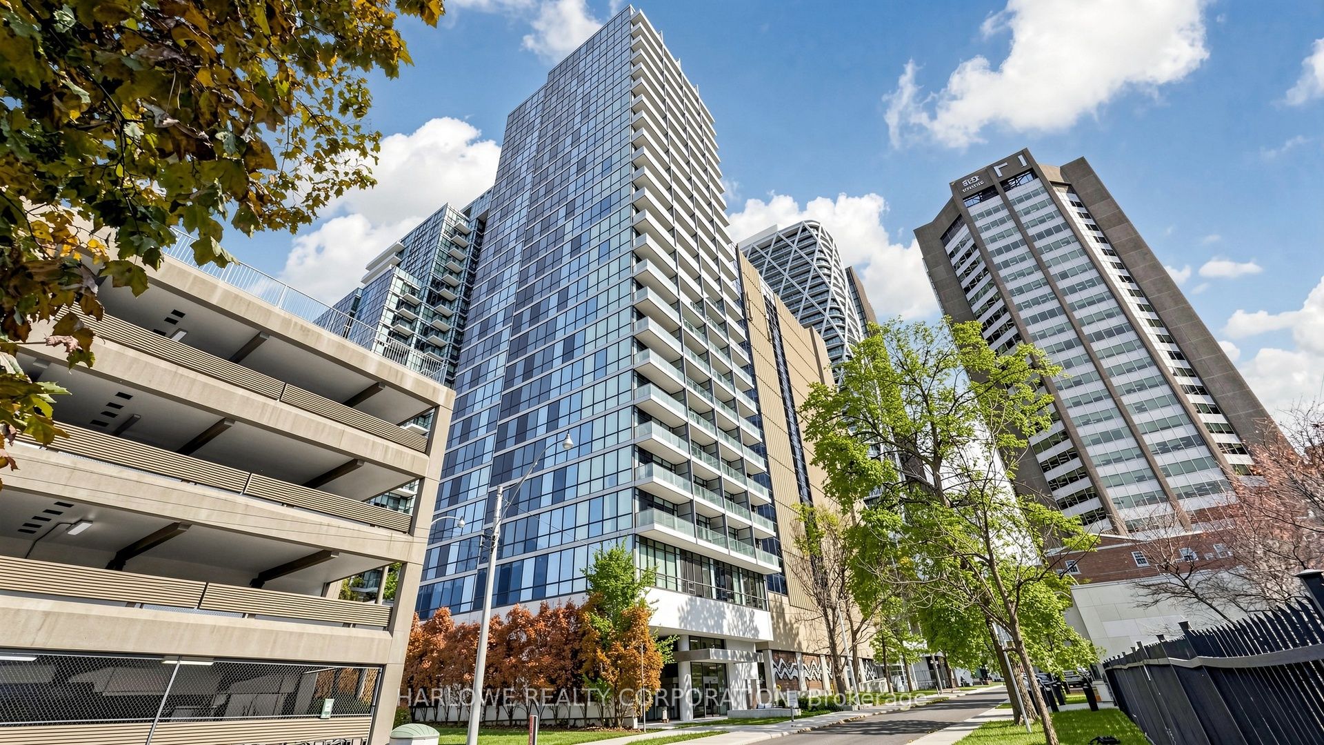 210 Simcoe Street 510, Toronto, ON M5T 1T4 photo 5