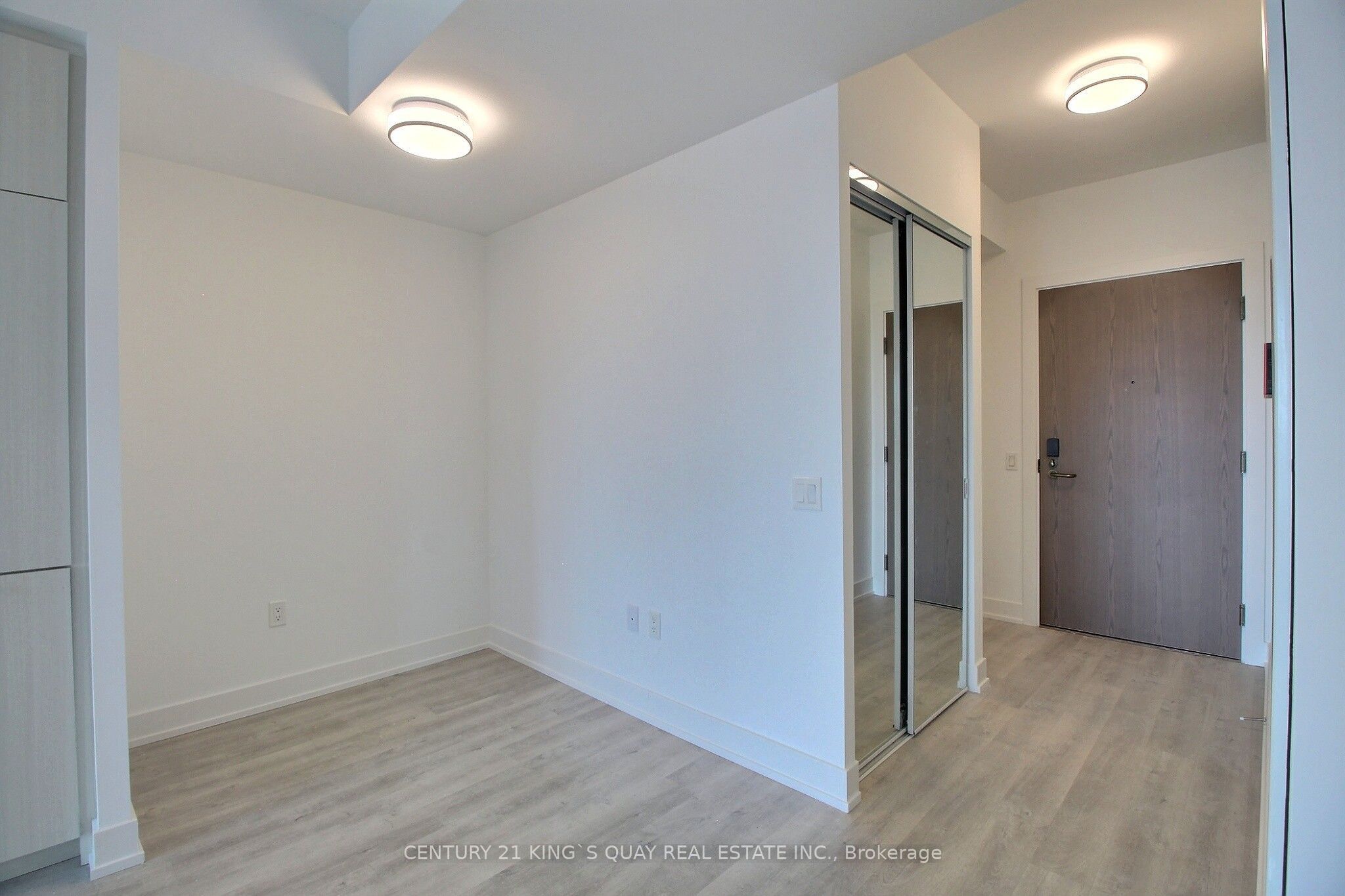 20 Inn on the Park Drive 1730, Toronto, ON M3C 0P8 photo 5