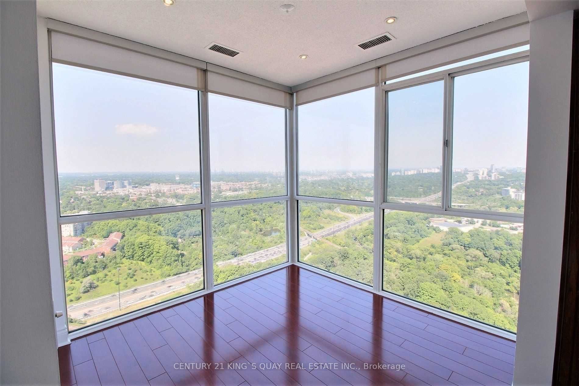 7 Concorde Place 3709, Toronto, ON M3C 3N4