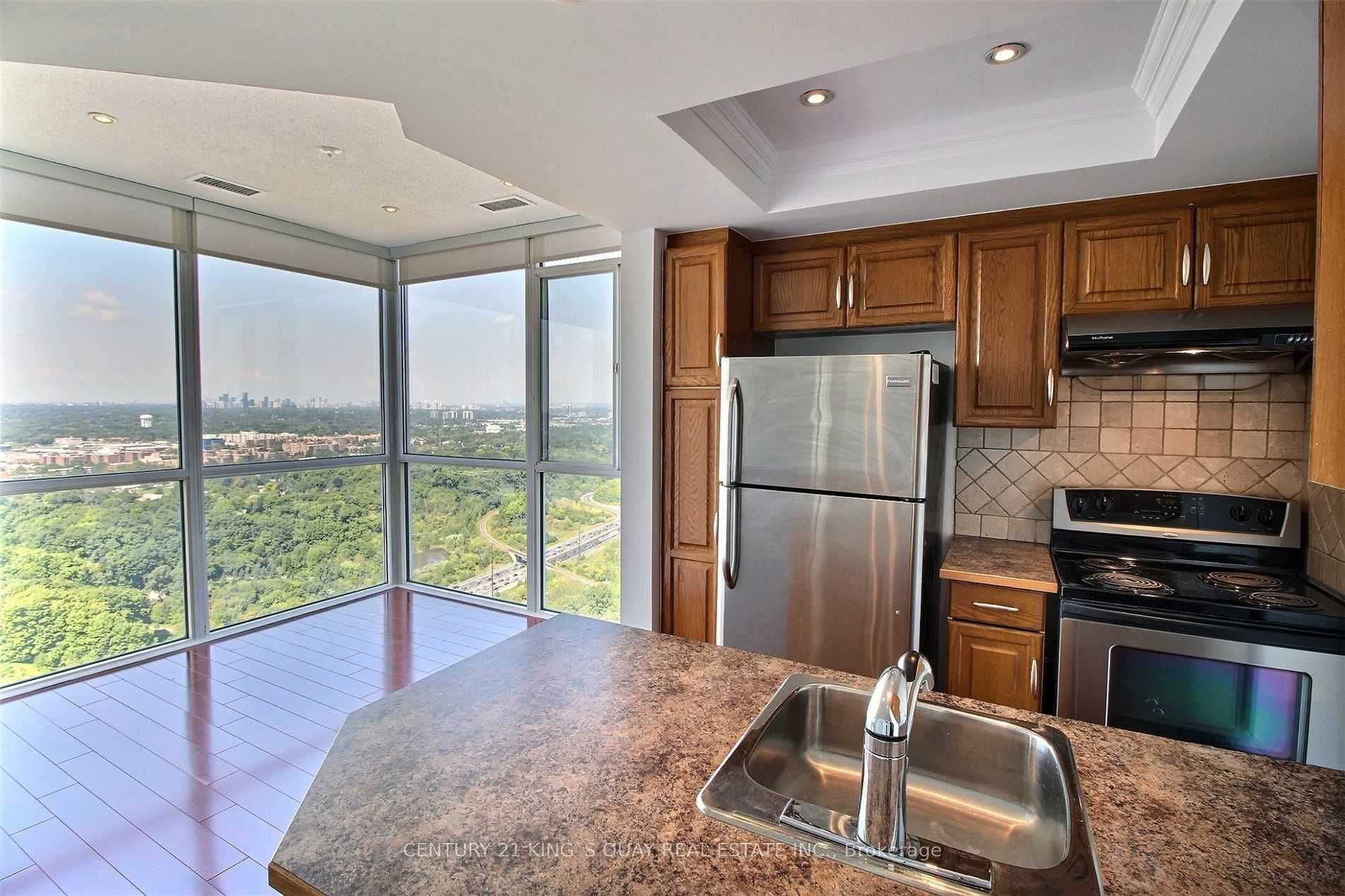 7 Concorde Place 3709, Toronto, ON M3C 3N4 photo 5