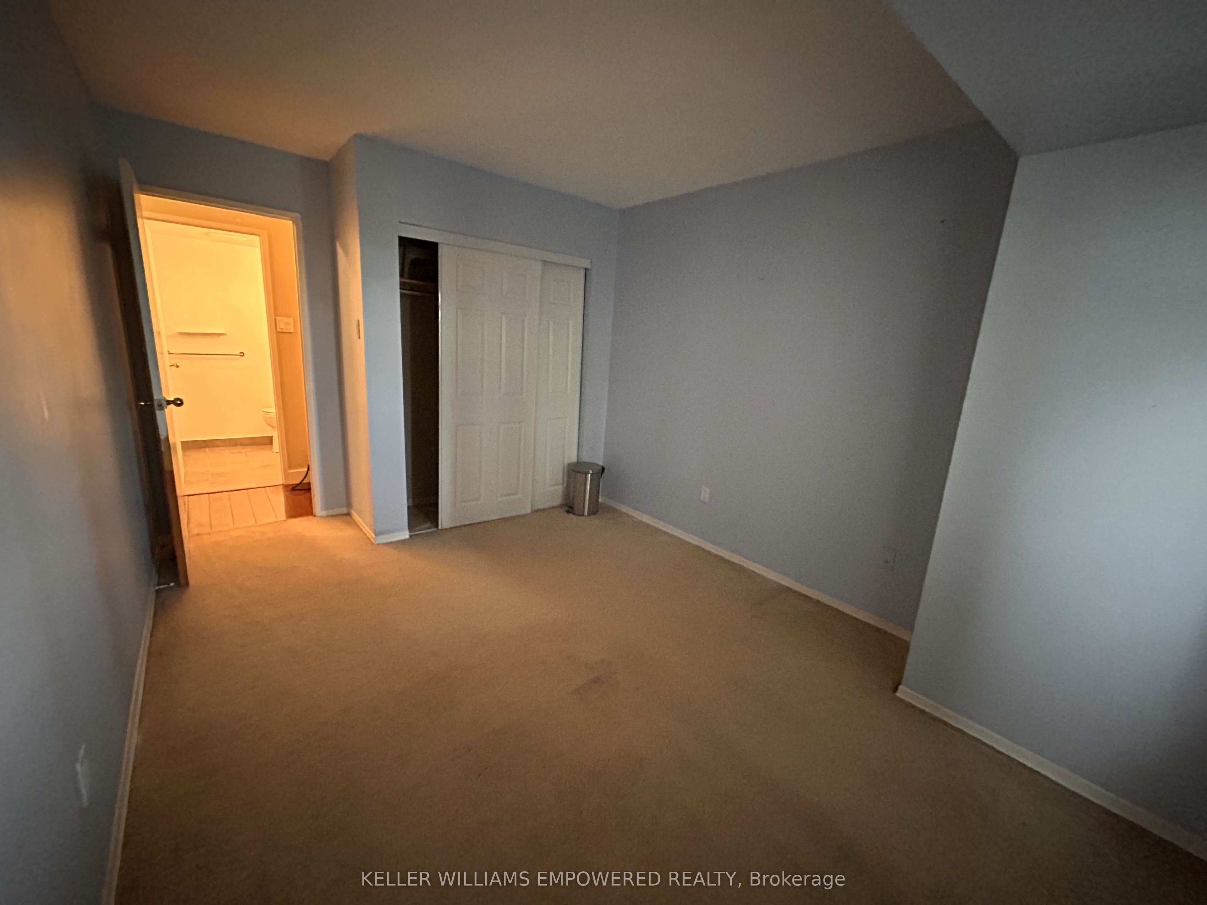 117 Gerrard Street E 609, Toronto, ON M5B 2L4 photo 3