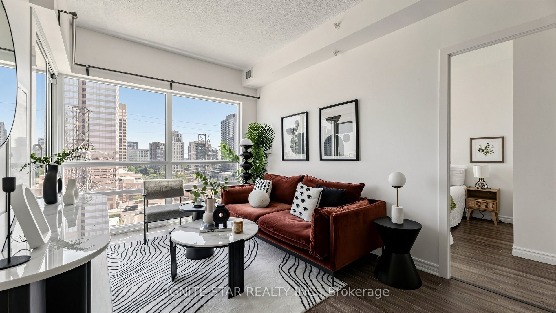 5740 Yonge Street 1201, Toronto, ON M2M 0B1 photo 2