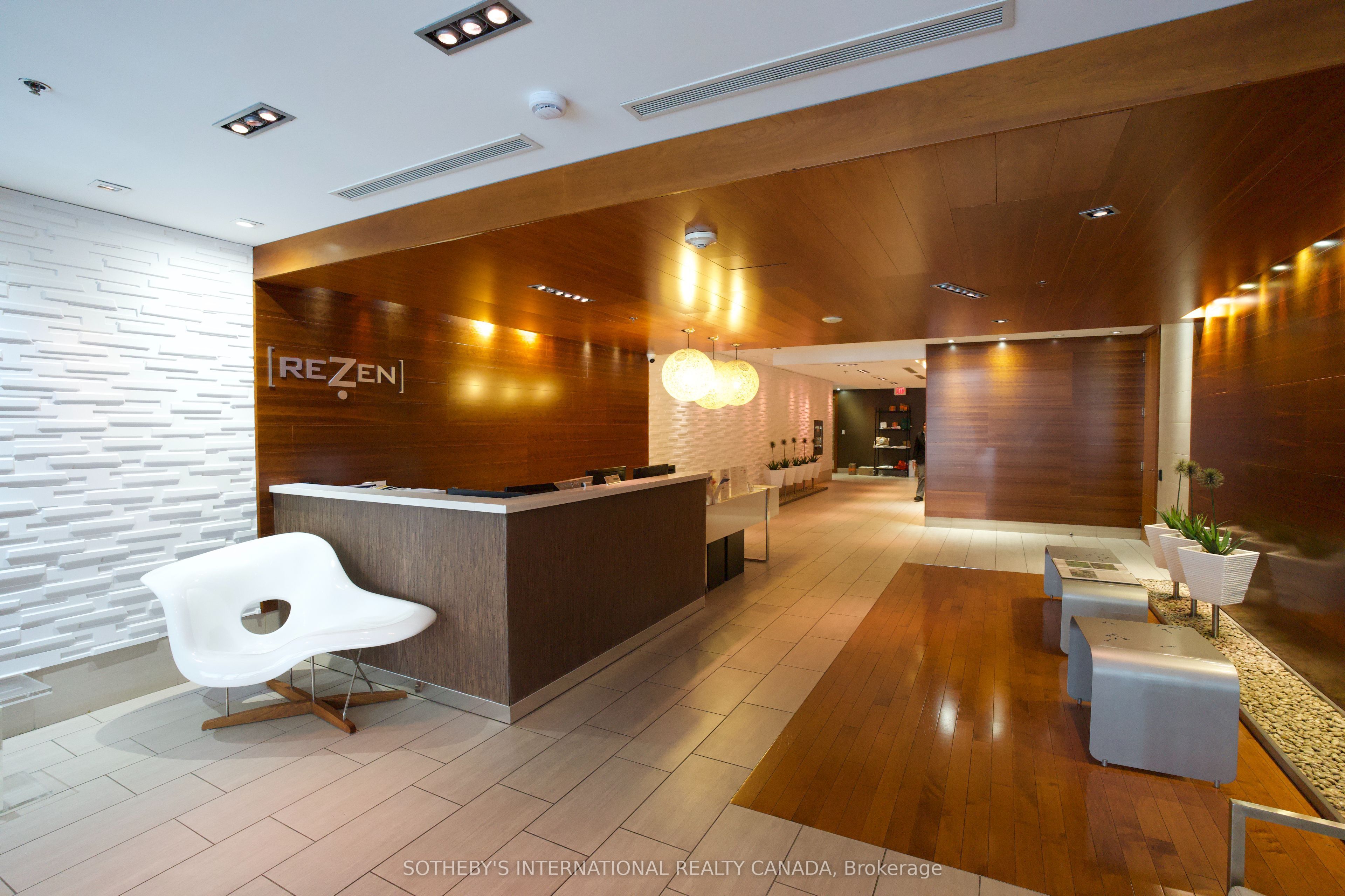 205 Frederick Street 408, Toronto, ON M5A 4V3