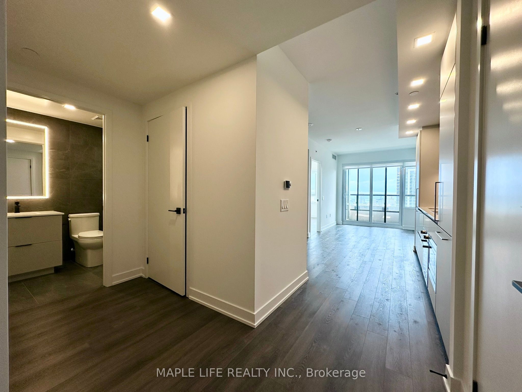 609 Sherbourne Street 3501, Toronto, ON M4X 0A4 photo 4
