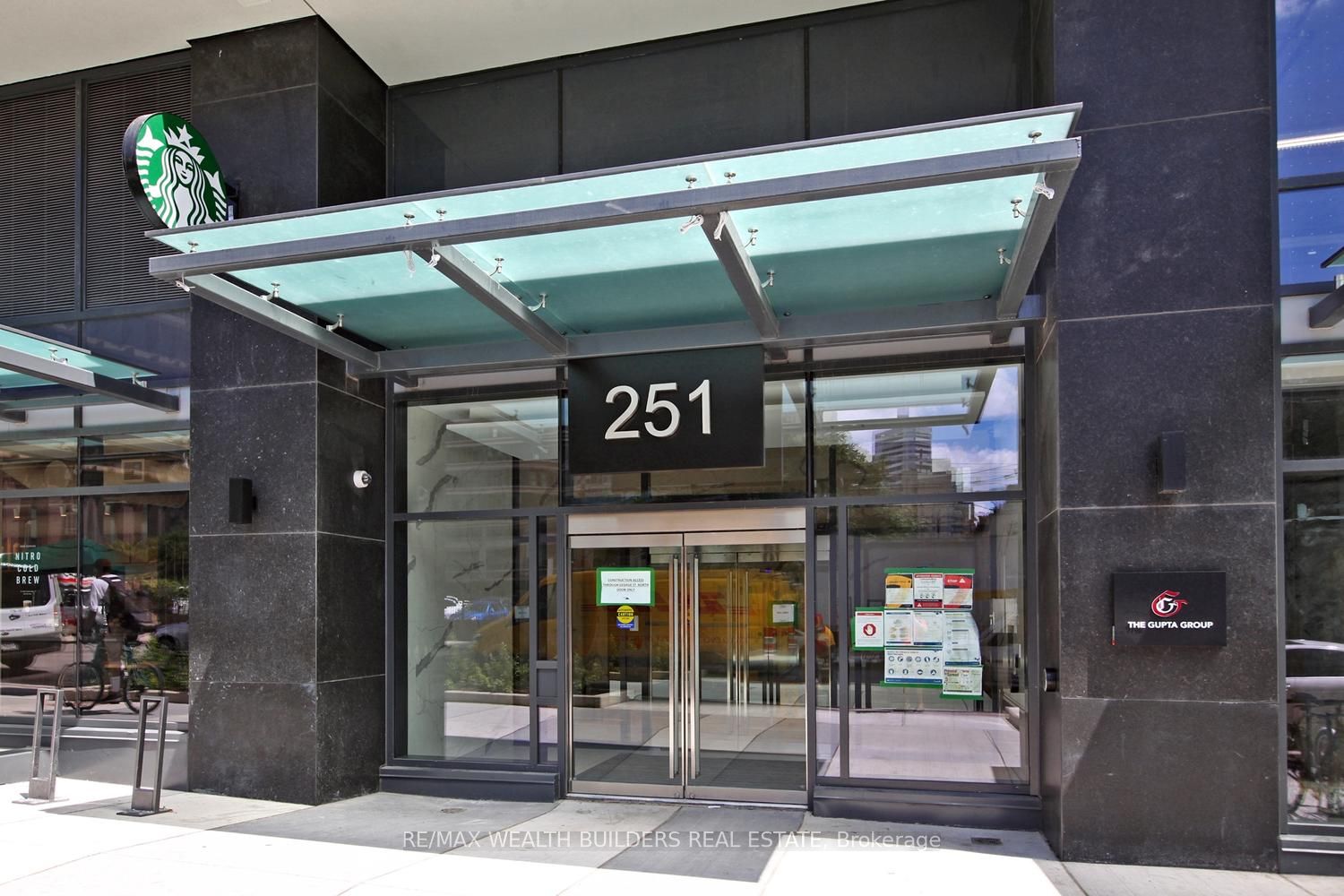 251 Jarvis Street E 2107, Toronto, ON M5B 0C3 photo 3