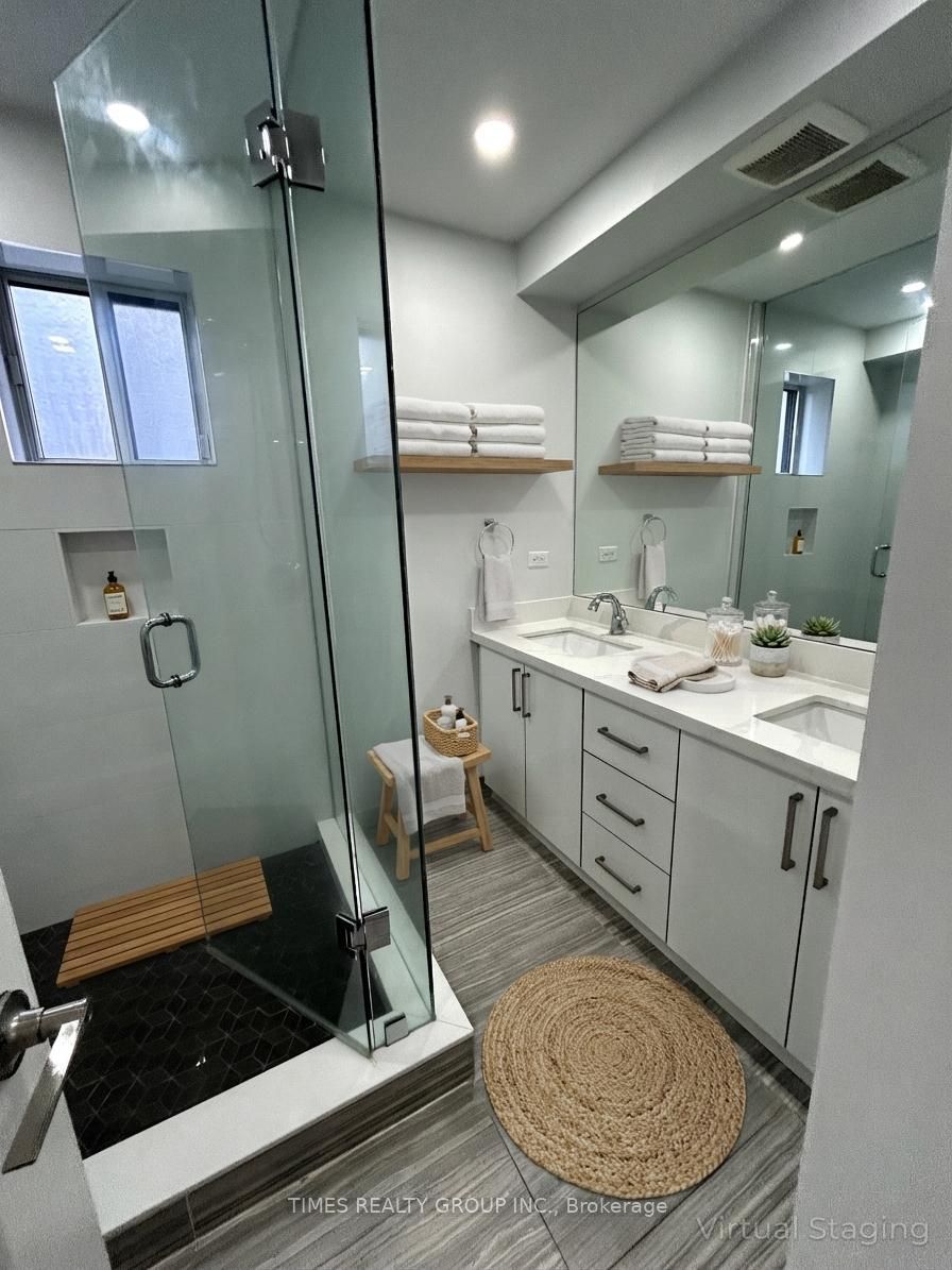 15 Walmer Road 1001, Toronto, ON M5R 2X1 photo 5