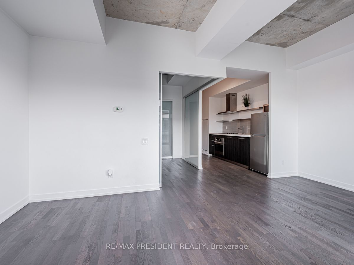 560 King Street W 1005, Toronto, ON M5V 0L5 photo 5