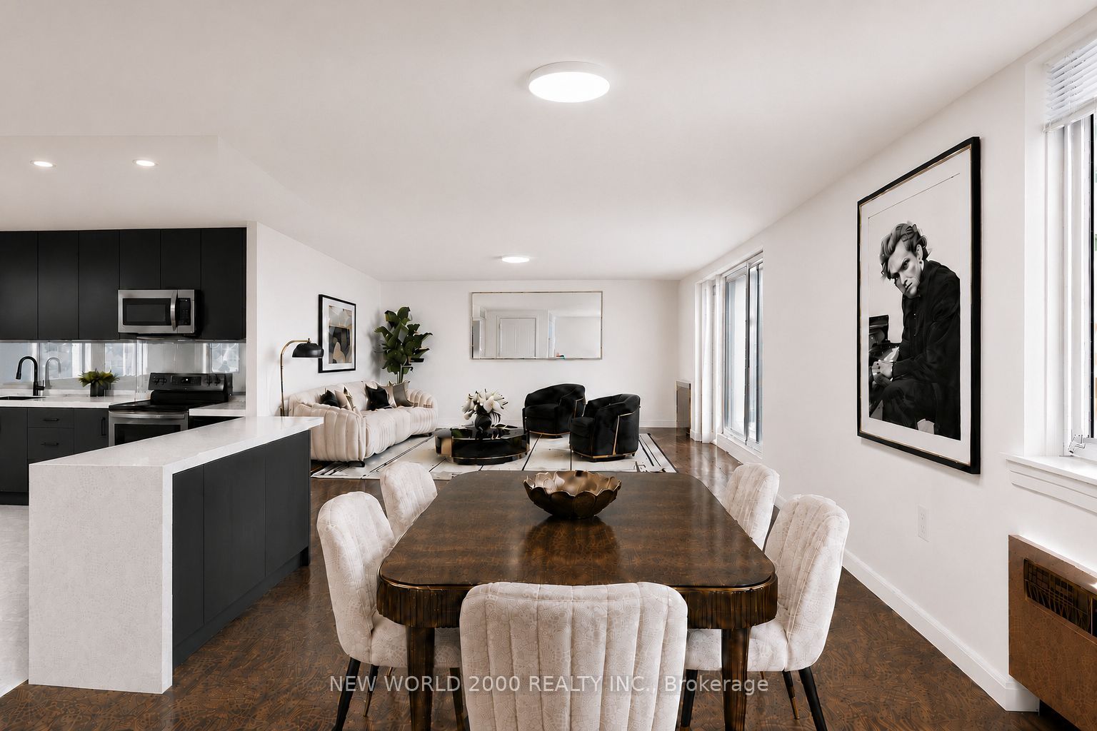 110 St Clair Avenue W 902, Toronto, ON M4V 1N4