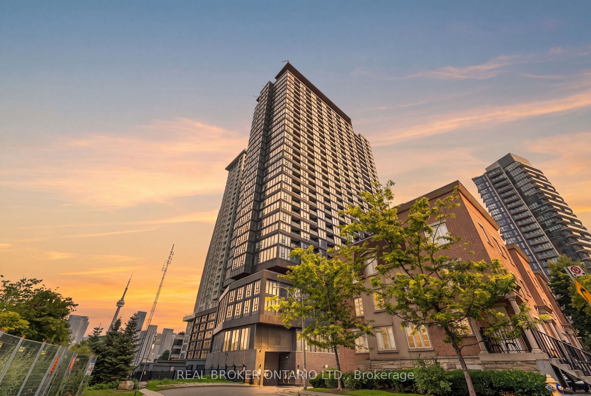 19 Western Battery Road 2206, Toronto, ON M6K 0E3