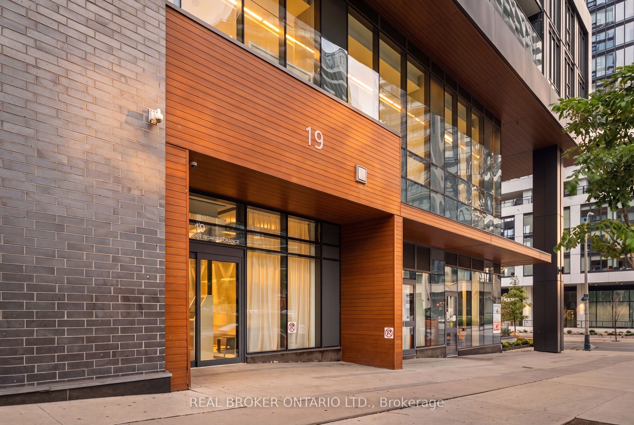 19 Western Battery Road 2206, Toronto, ON M6K 0E3 photo 3
